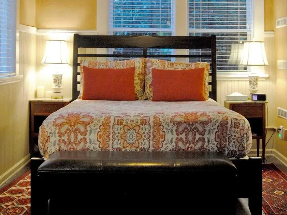 Bed in Cecil Bacon Manor