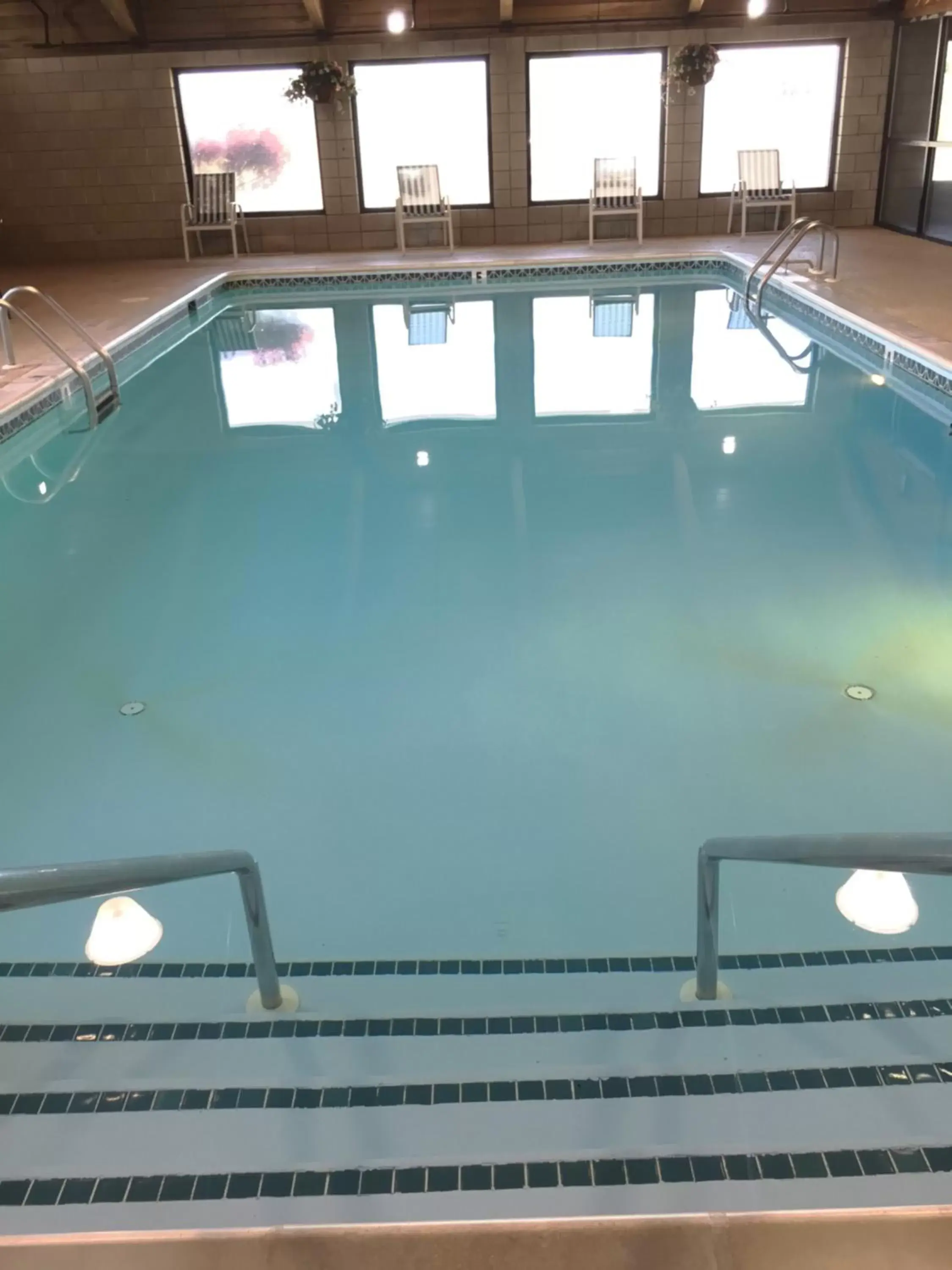 Swimming pool in Quality Inn & Suites Harrington