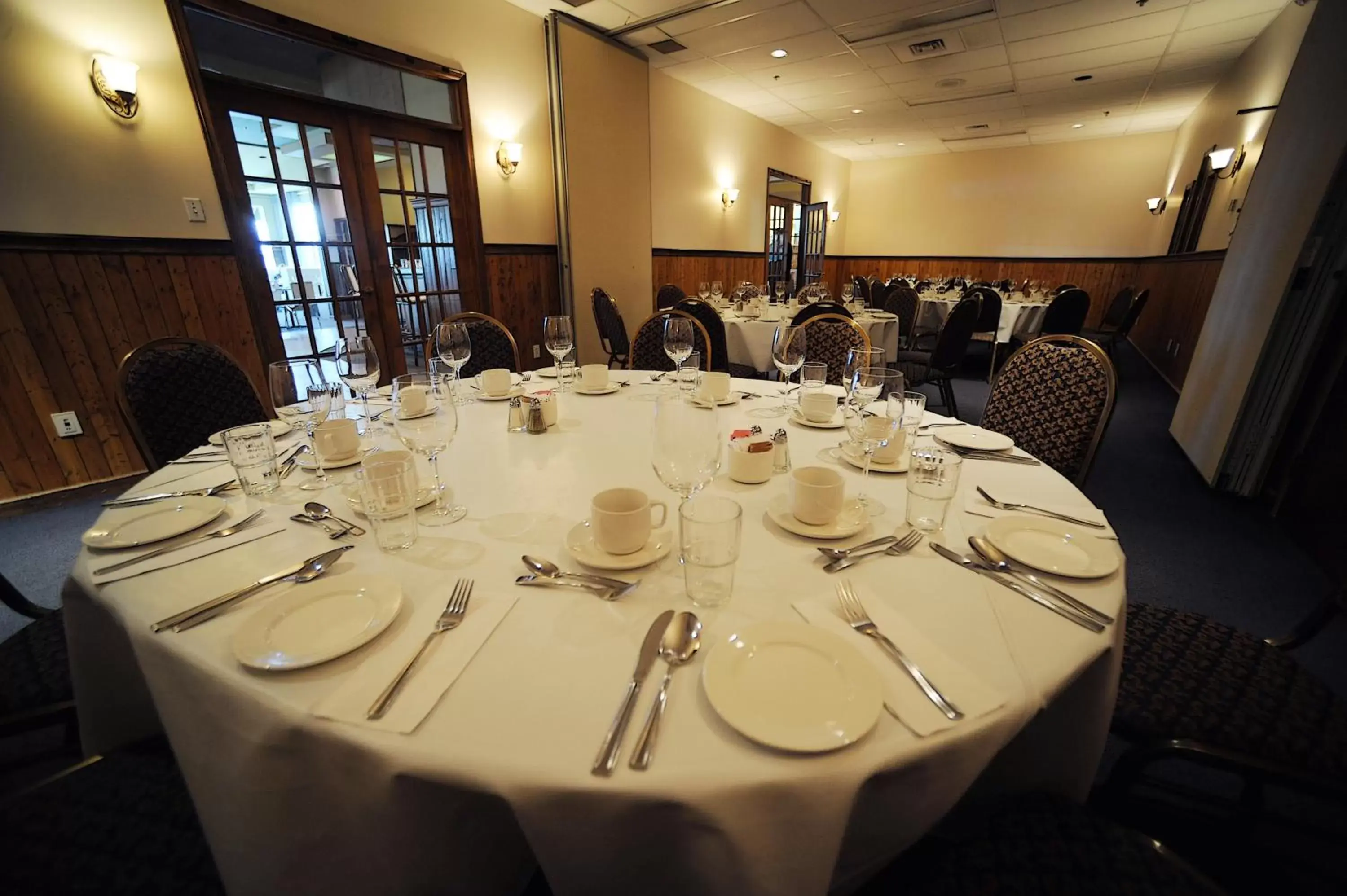 Banquet/Function facilities, Restaurant/Places to Eat in Hôtel Énergie Shawinigan