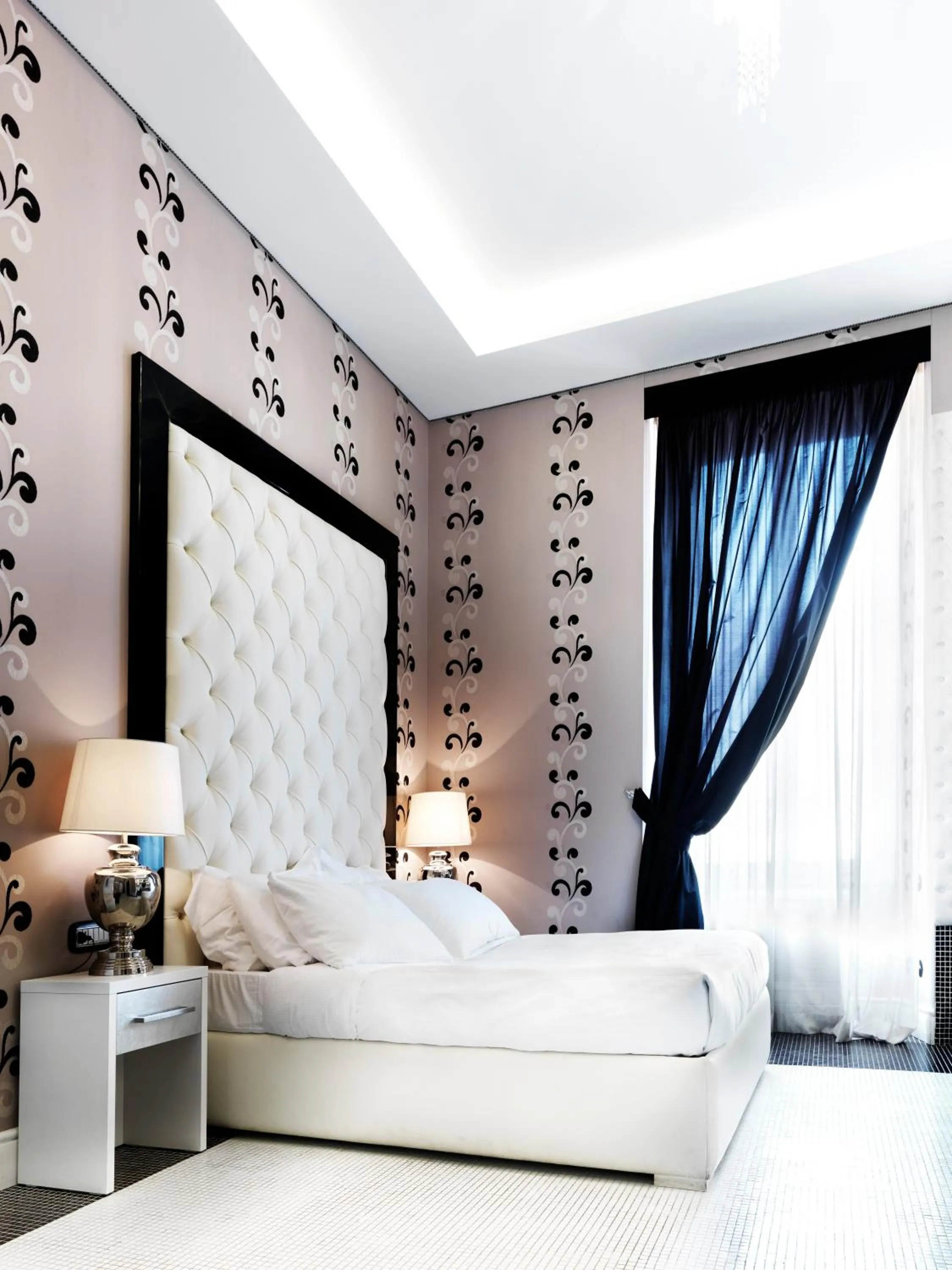 Bedroom, Bed in Spagna Royal Suite