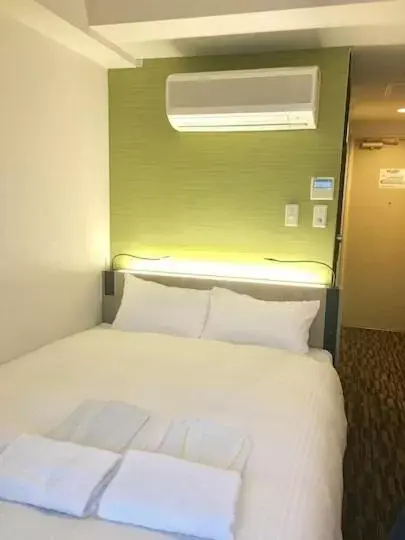 Photo of the whole room, Bed in Smile Hotel Tokyo Asagaya