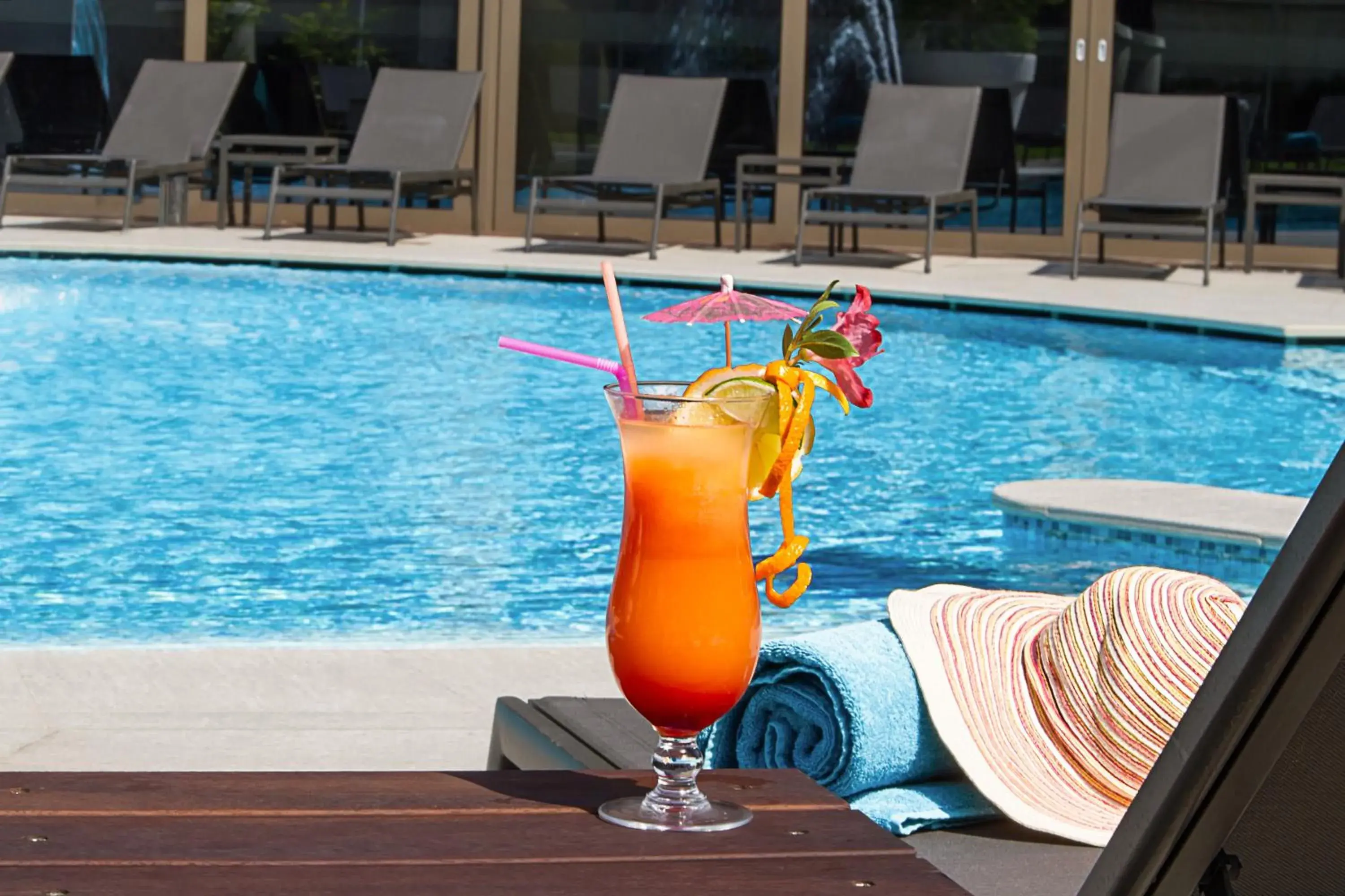 Non alcoholic drinks, Swimming Pool in Ramada Plaza by Wyndham Bucharest Convention Center