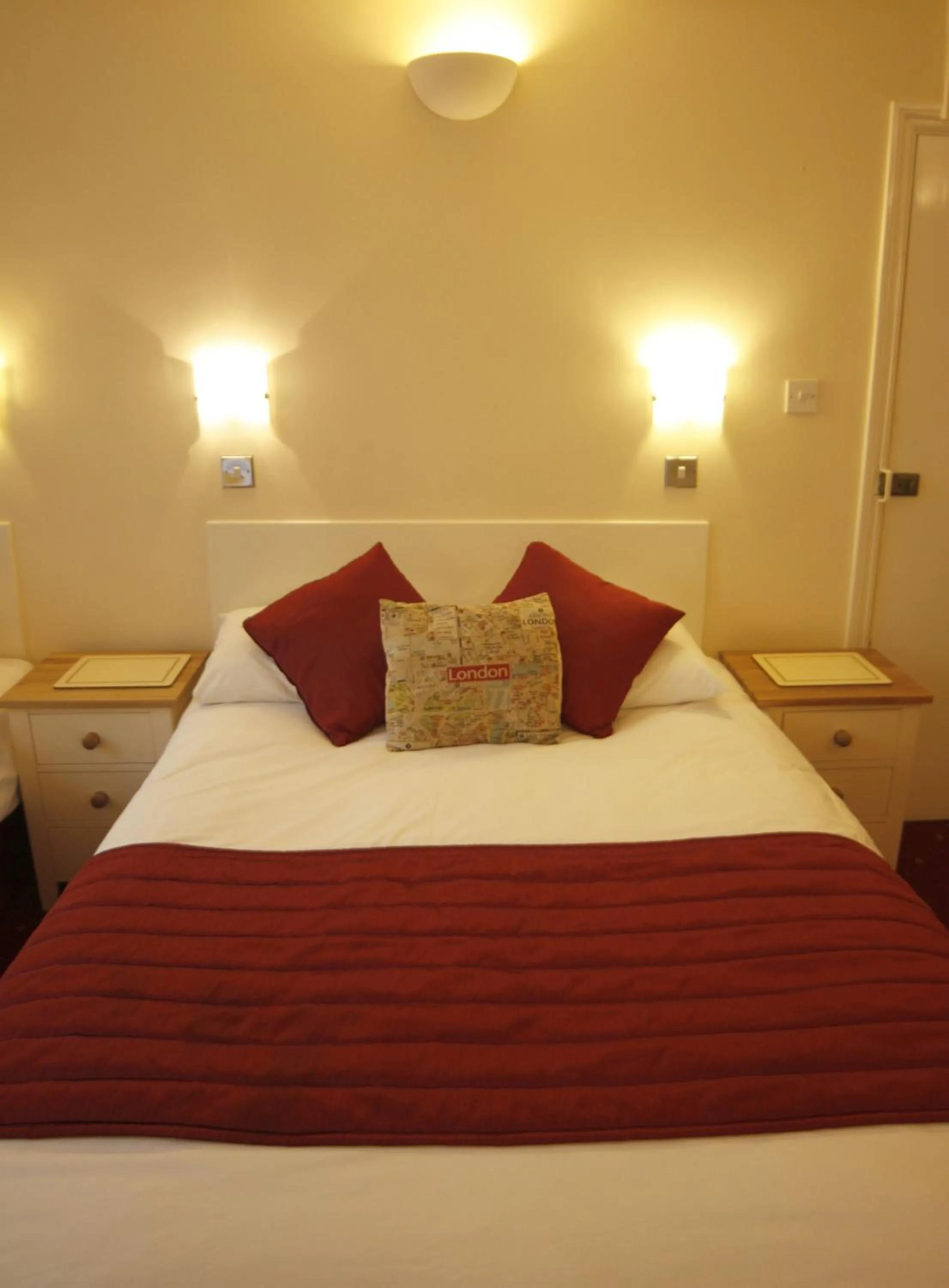 Bedroom, Bed in Thanet Hotel