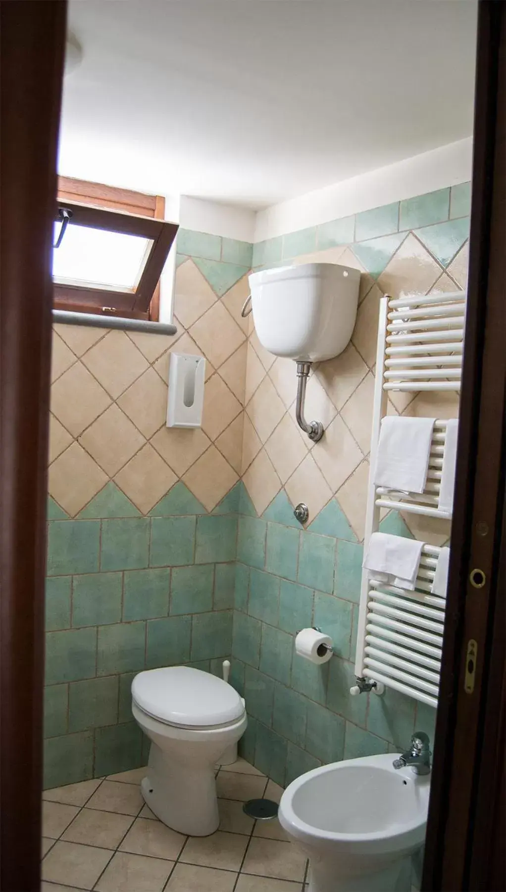 Toilet, Bathroom in Hotel Pace