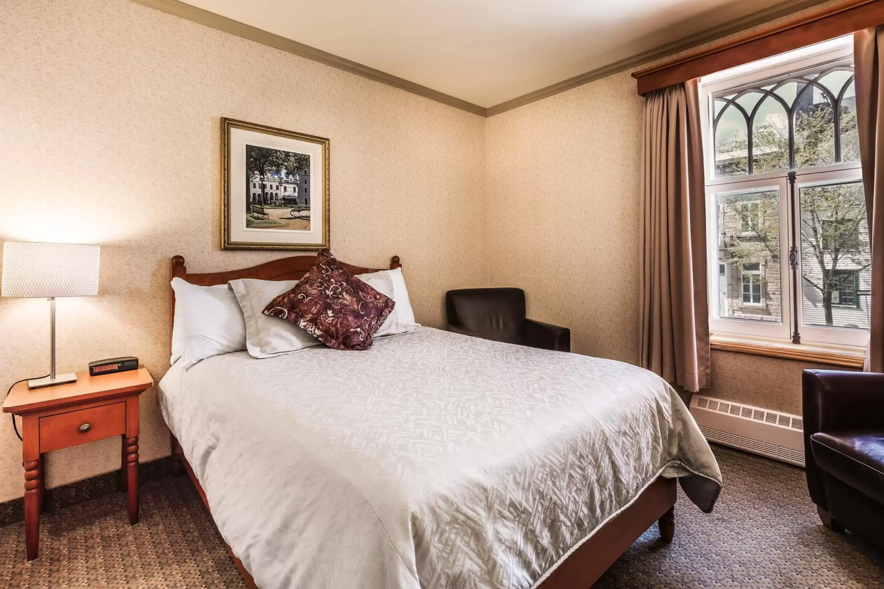 Photo of the whole room, Bed in Hotel Chateau Bellevue