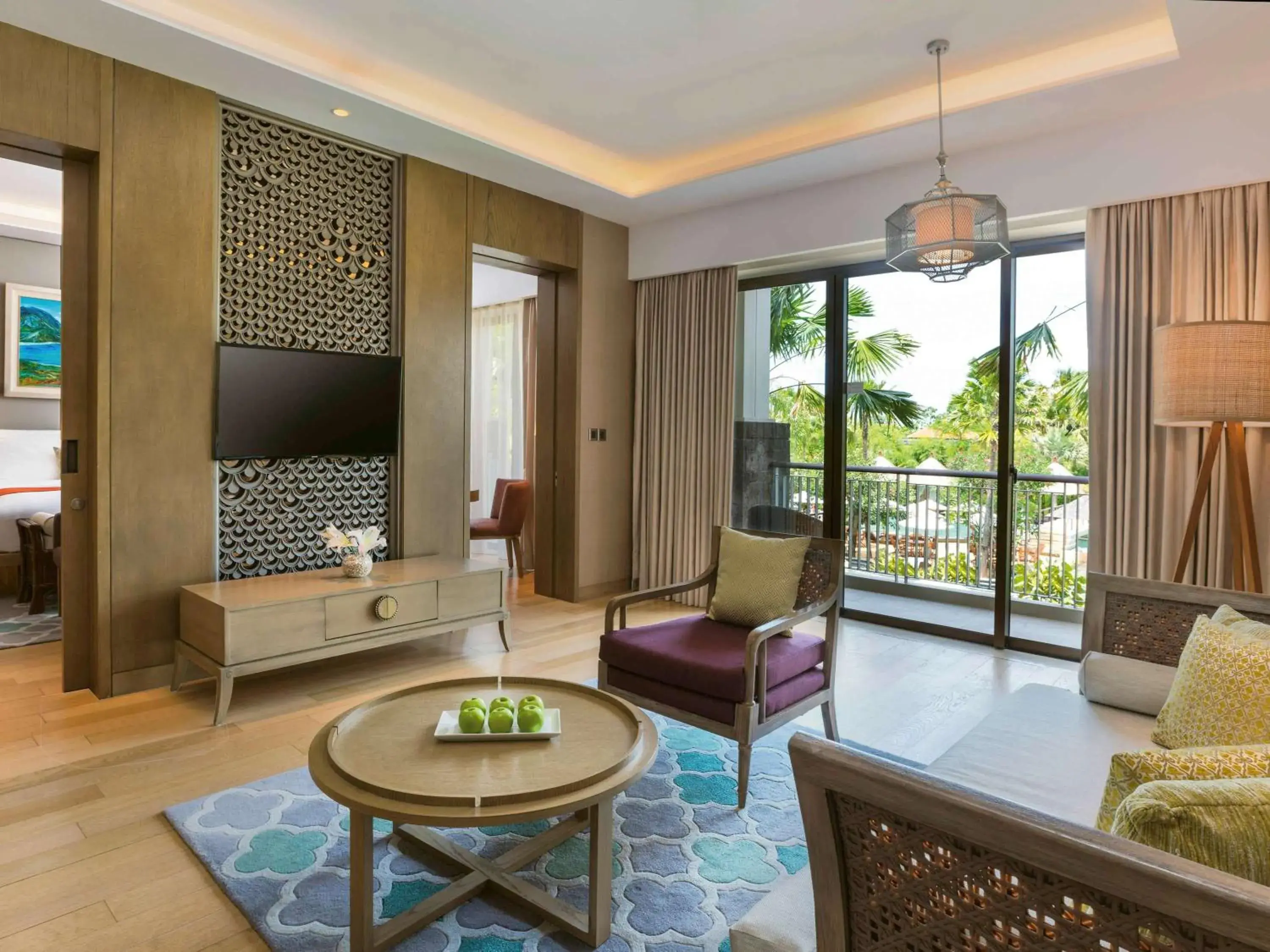 Photo of the whole room, Seating Area in Mövenpick Resort & Spa Jimbaran Bali