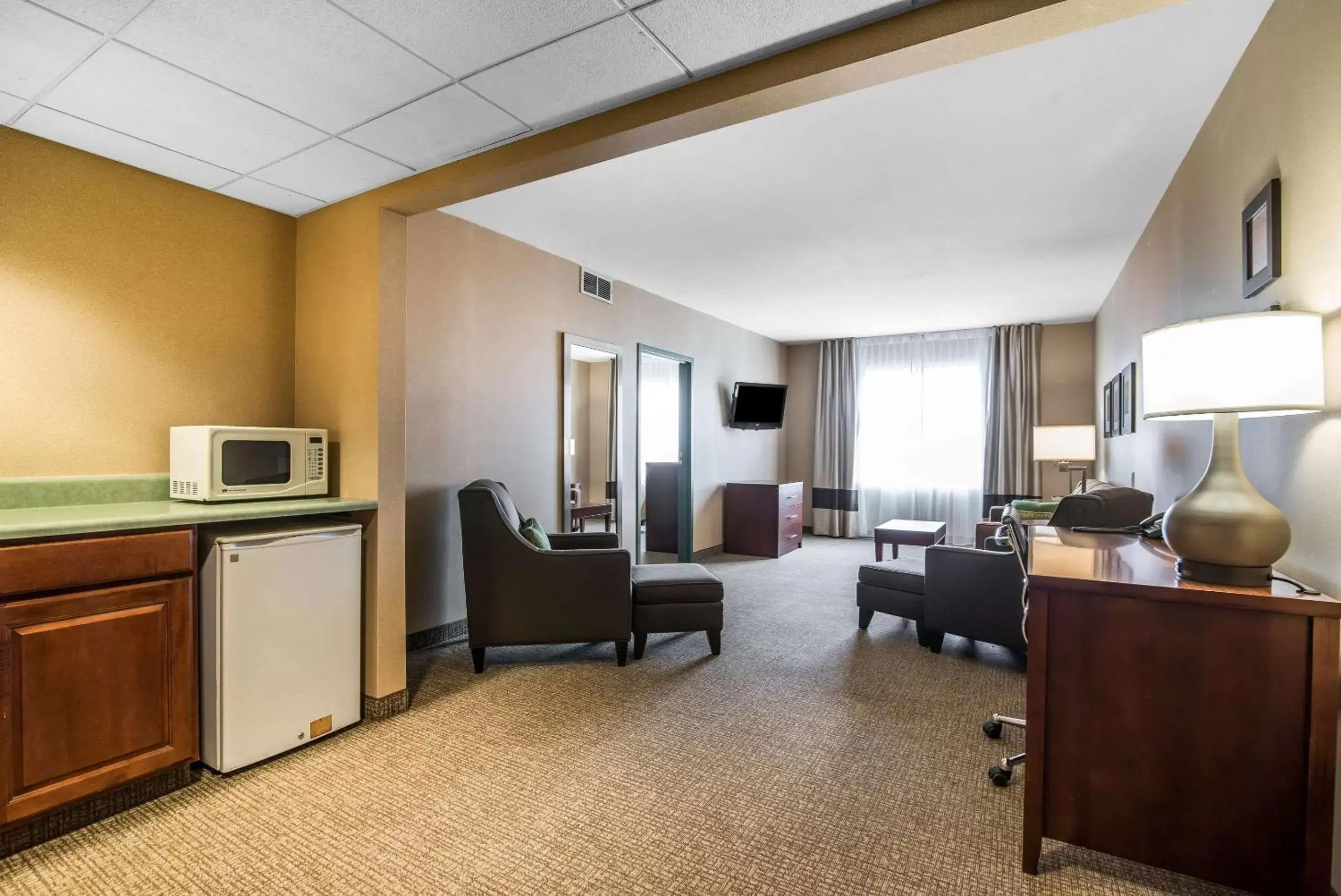Photo of the whole room, Seating Area in Quality Inn & Suites Towanda