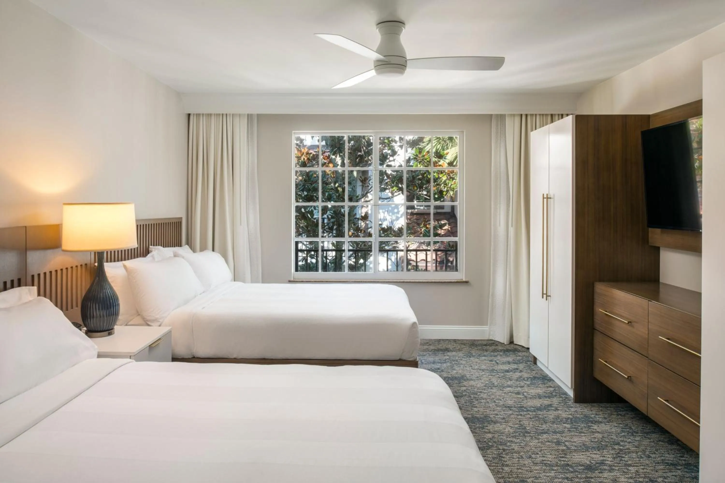 Bedroom, Bed in Marriott's Lakeshore Reserve