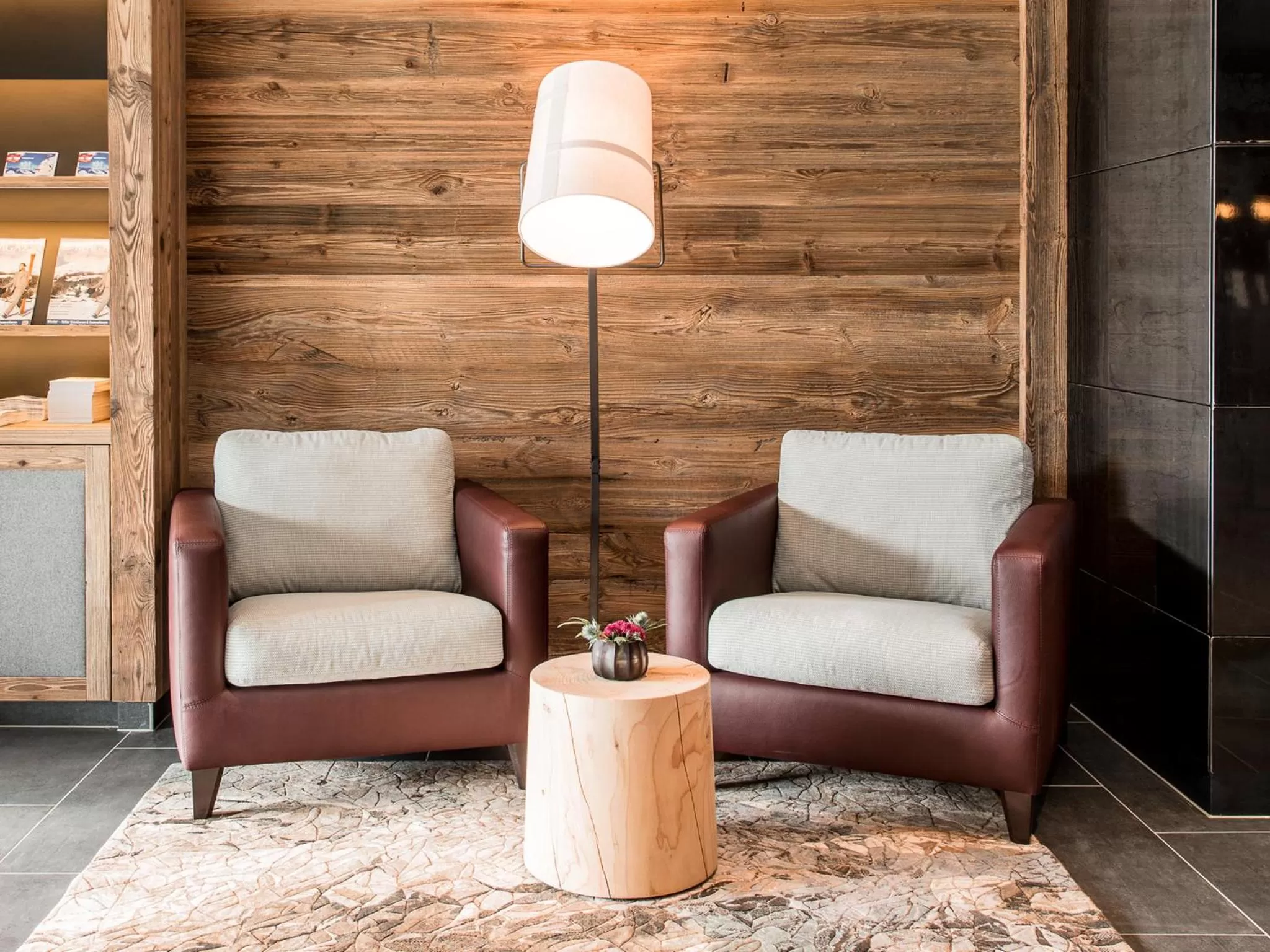 Lobby or reception in Sonja Alpine Resort