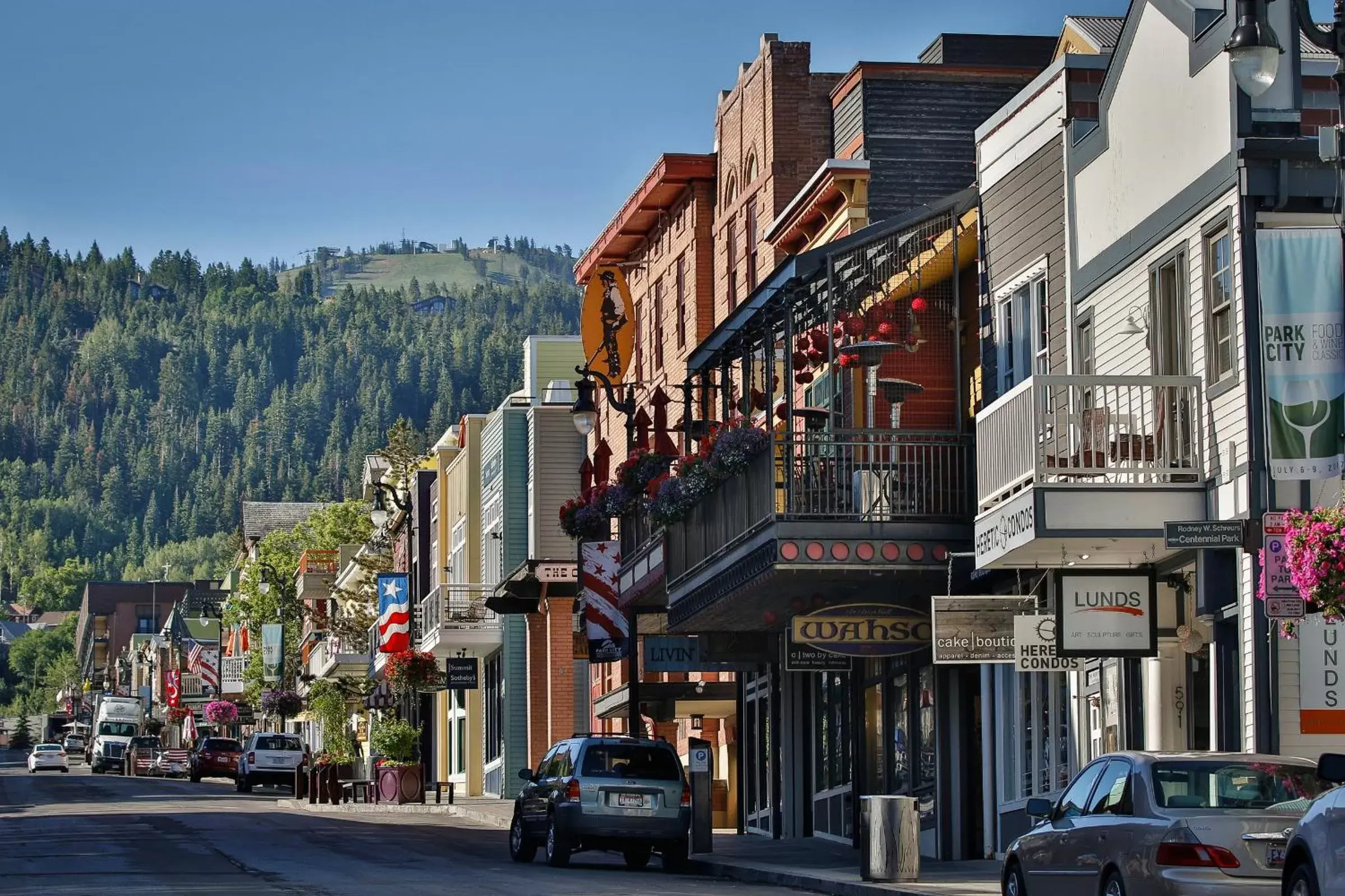 Nearby landmark, Neighborhood in YOTELPAD Park City