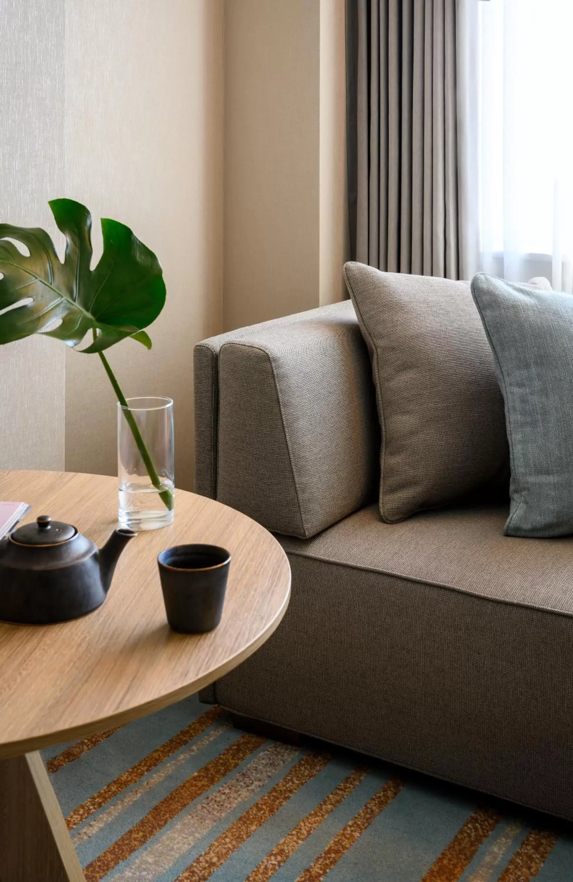 Living room, Seating Area in Novotel Melbourne Central