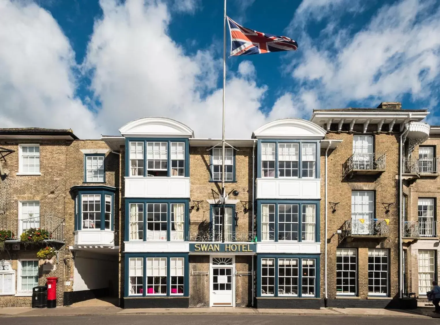 Facade/entrance, Property Building in The Swan Hotel