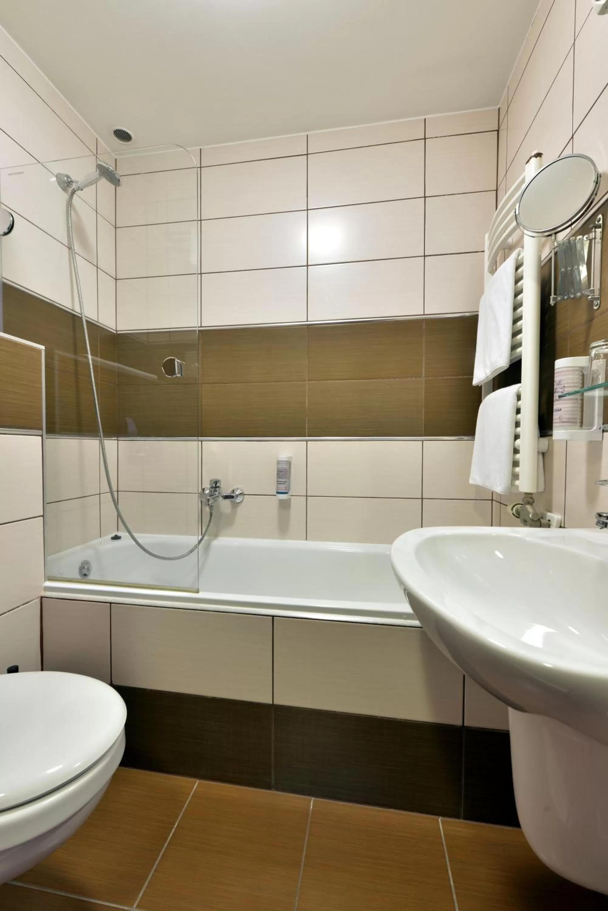 Bathroom in Hotel City Inn