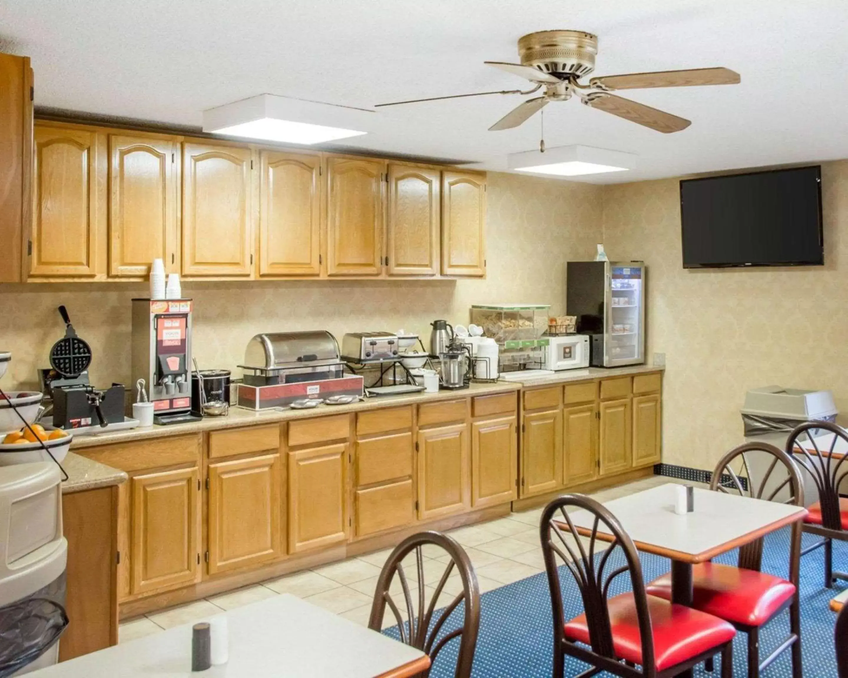 Restaurant/Places to Eat in Comfort Inn Piketon