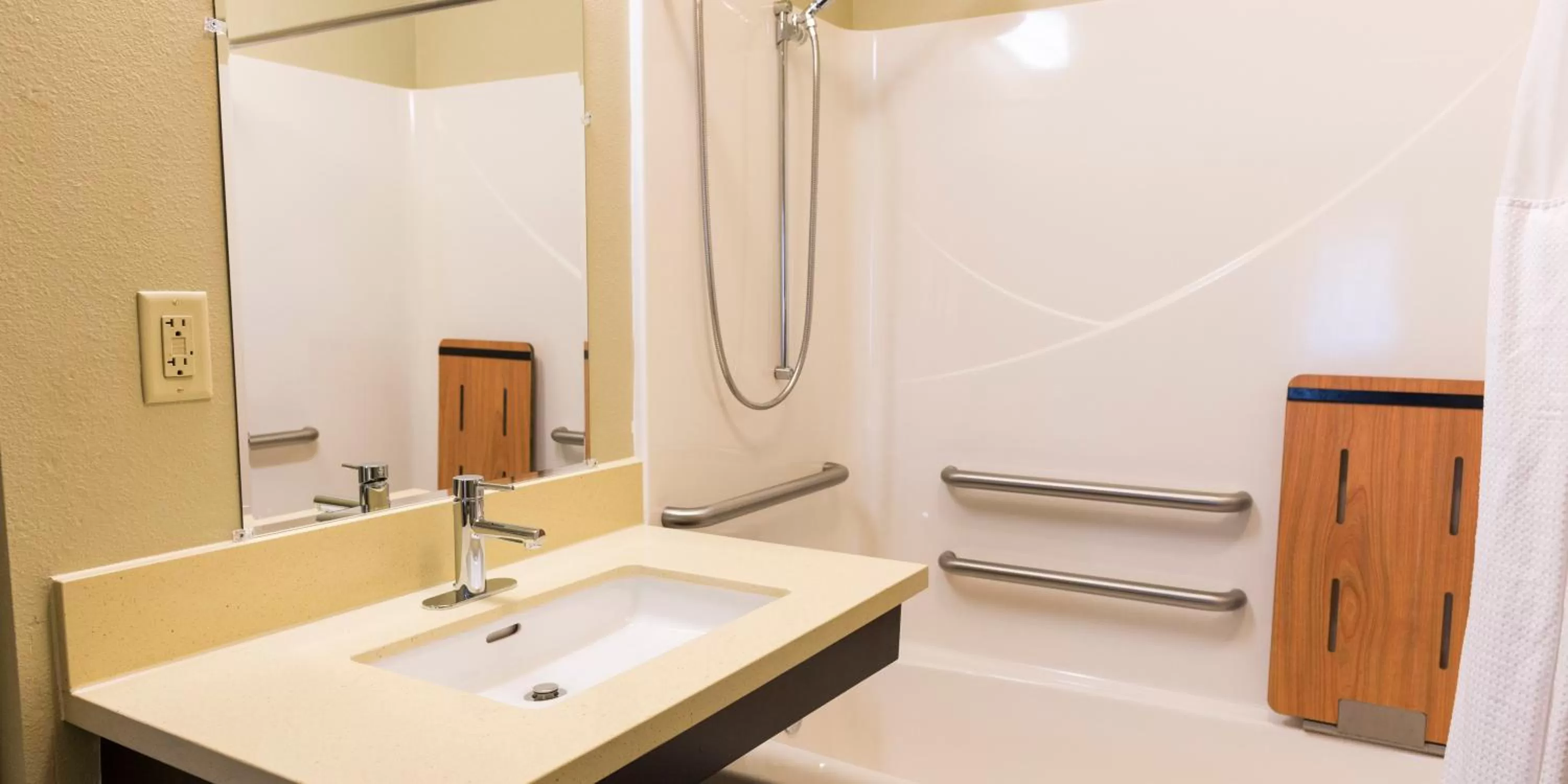 Photo of the whole room in Staybridge Suites Fargo by IHG