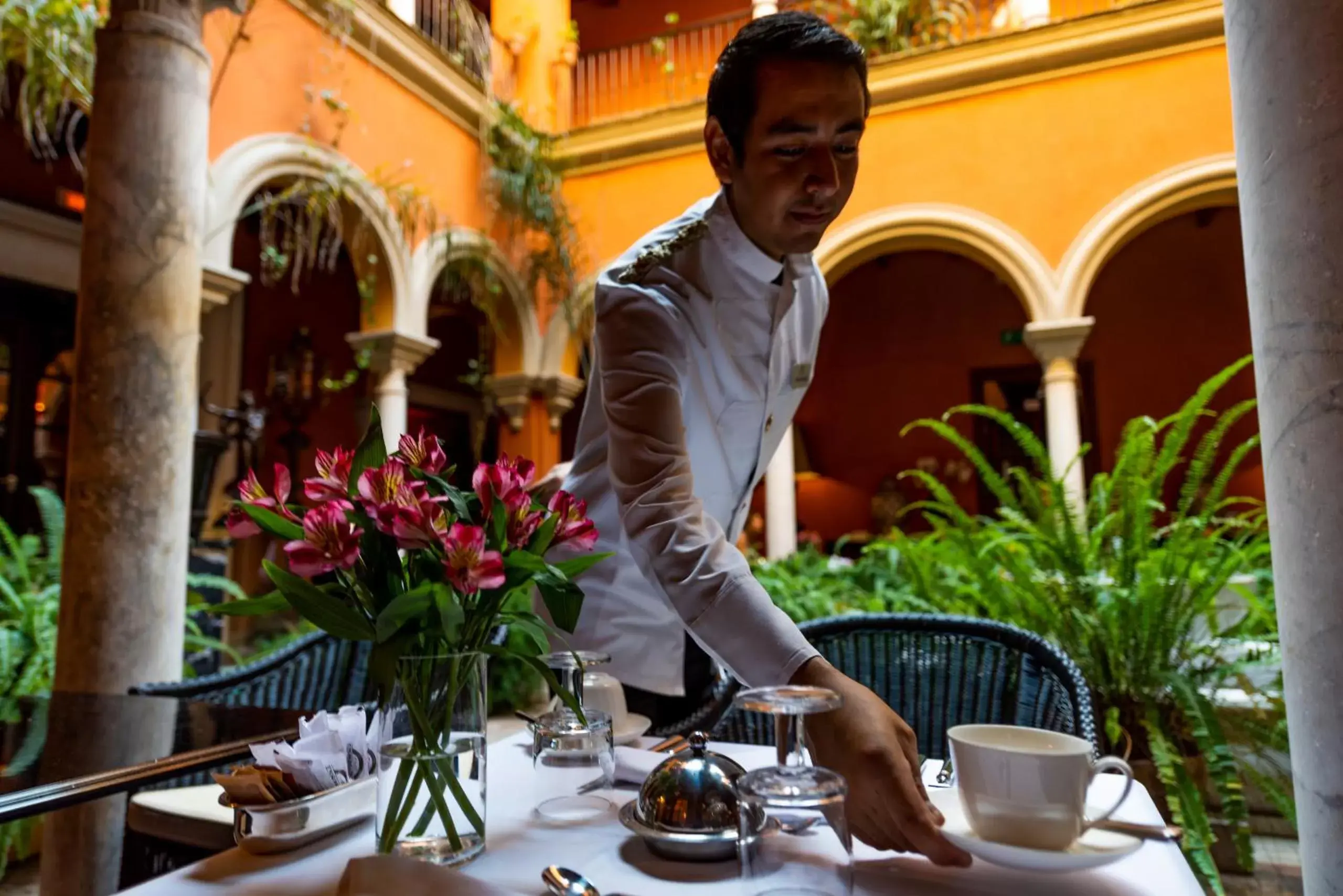 Continental breakfast, Restaurant/Places to Eat in Hotel Casa Del Poeta