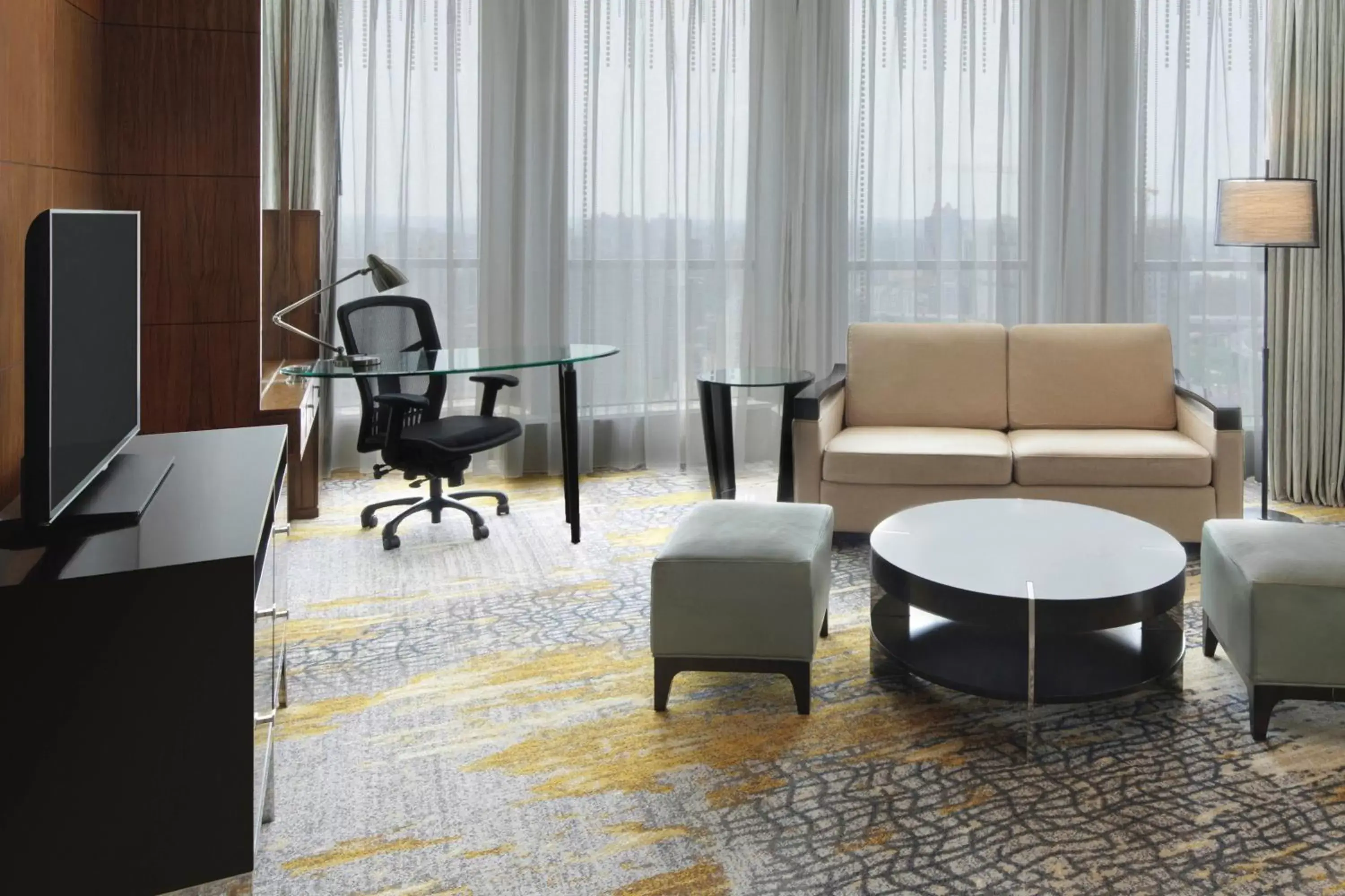 Living room, Seating Area in Sheraton Grand Shanghai Pudong Hotel & Residences