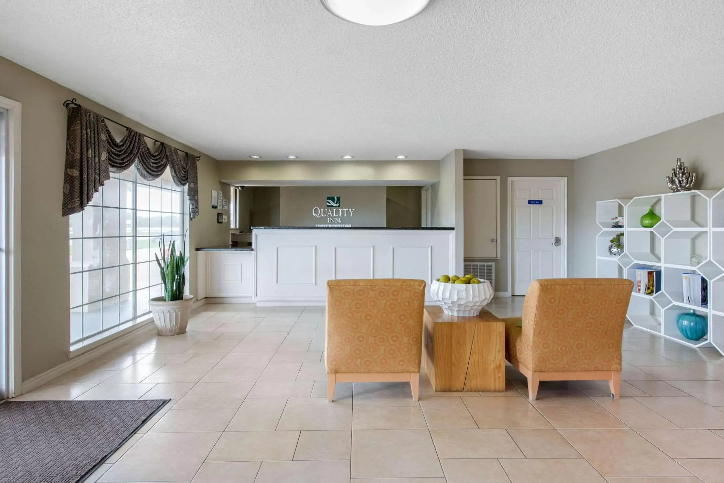 Lobby or reception in Quality Inn Clute Freeport Lobby or reception in Quality Inn Clute Freeport