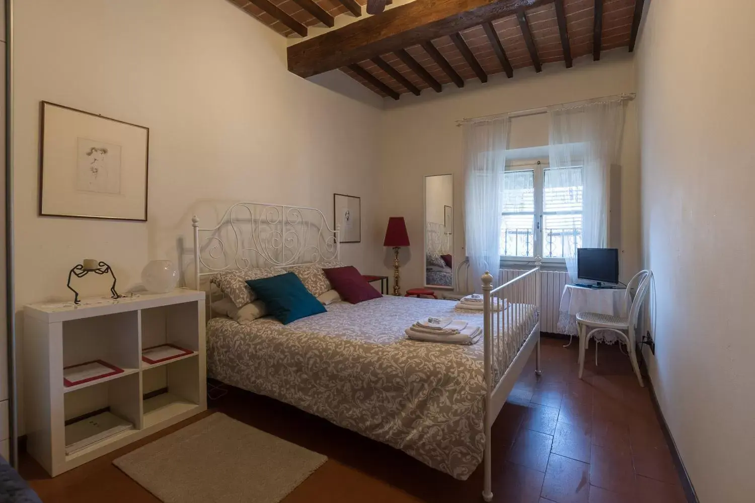 Twin Room with Shared Bathroom in B&B Arivellini Twin Room with Shared Bathroom in B&B Arivellini