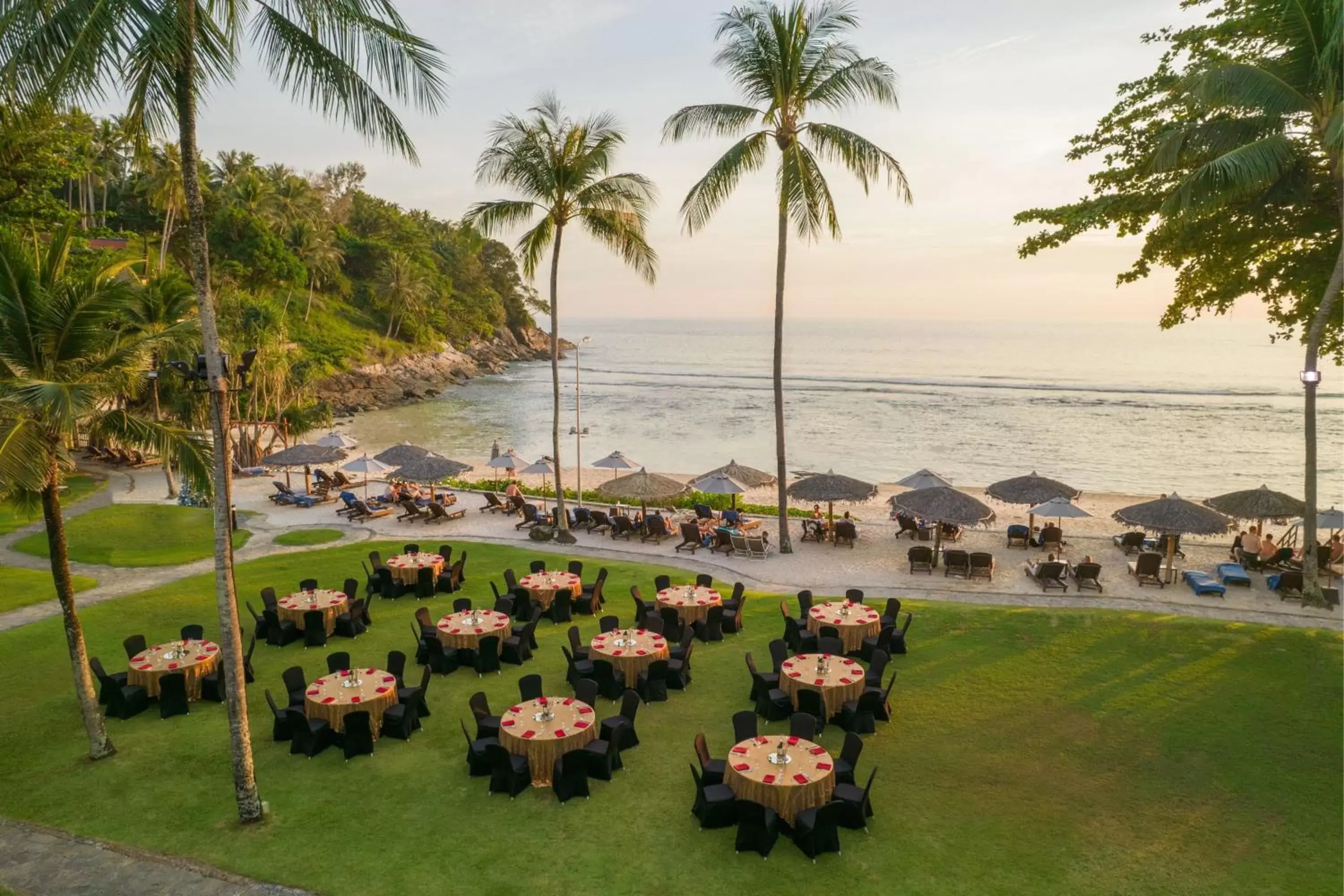 Beach in Phuket Marriott Resort & Spa, Merlin Beach