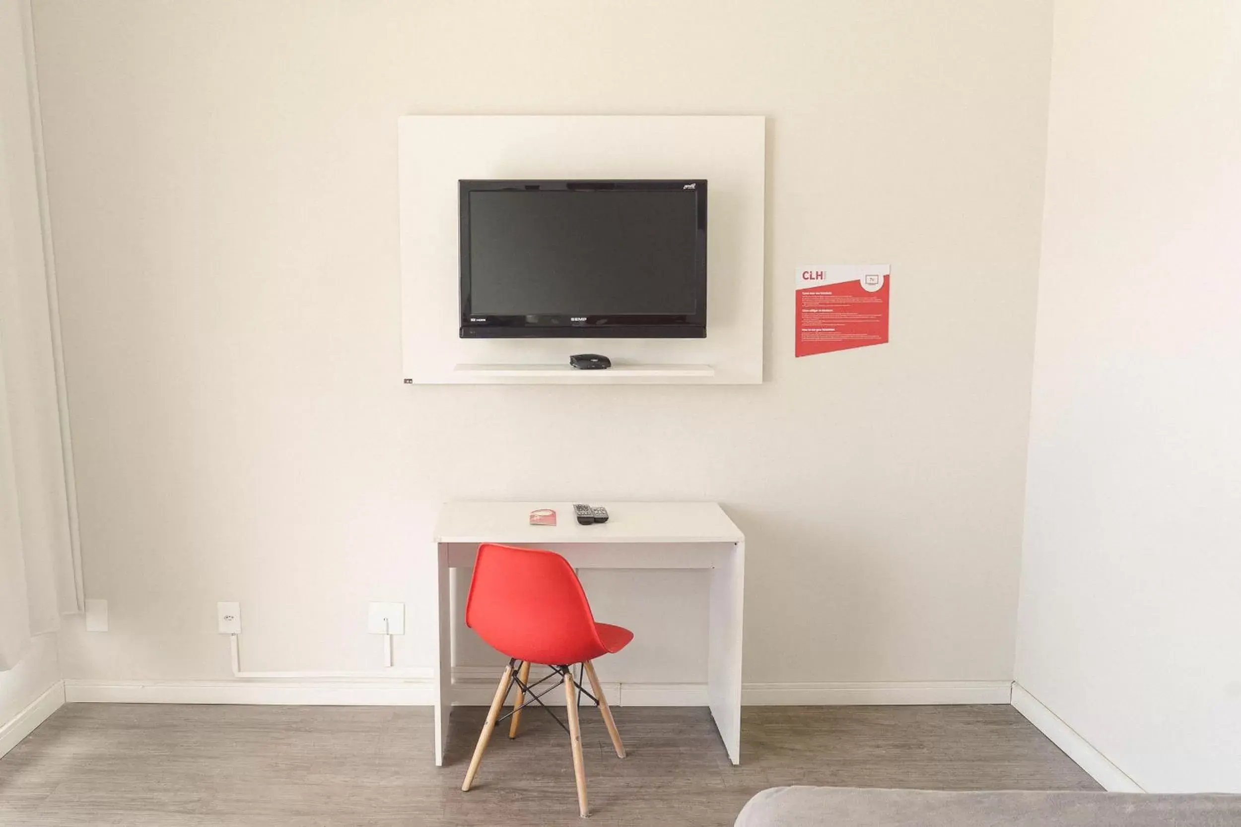 Seating area, TV/Entertainment Center in CLH Suites Domingos Ferreira