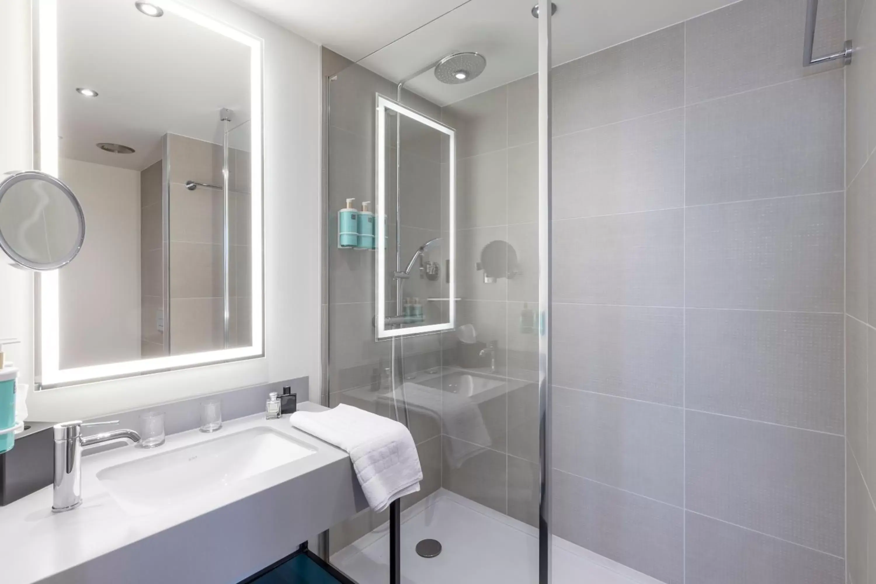Shower, Bathroom in Novotel Liverpool Paddington Village