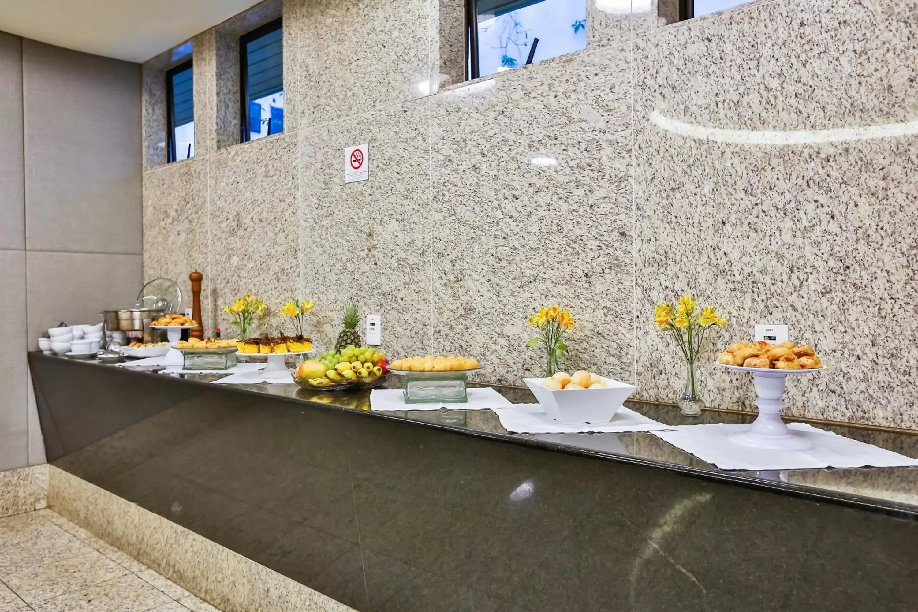 Food and drinks in Comfort Suites Brasília