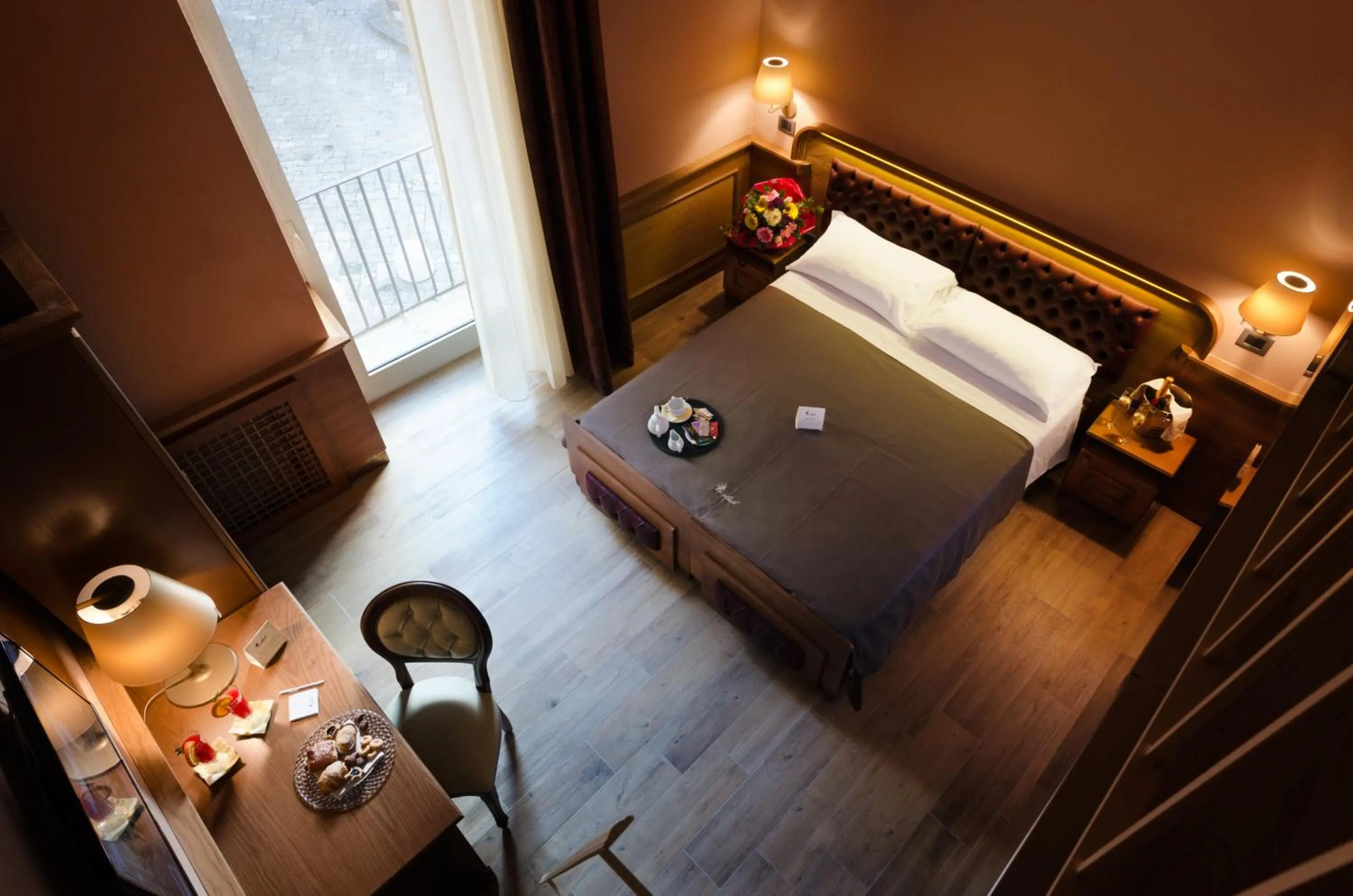 Photo of the whole room, Bed in Le Club Boutique Hotel