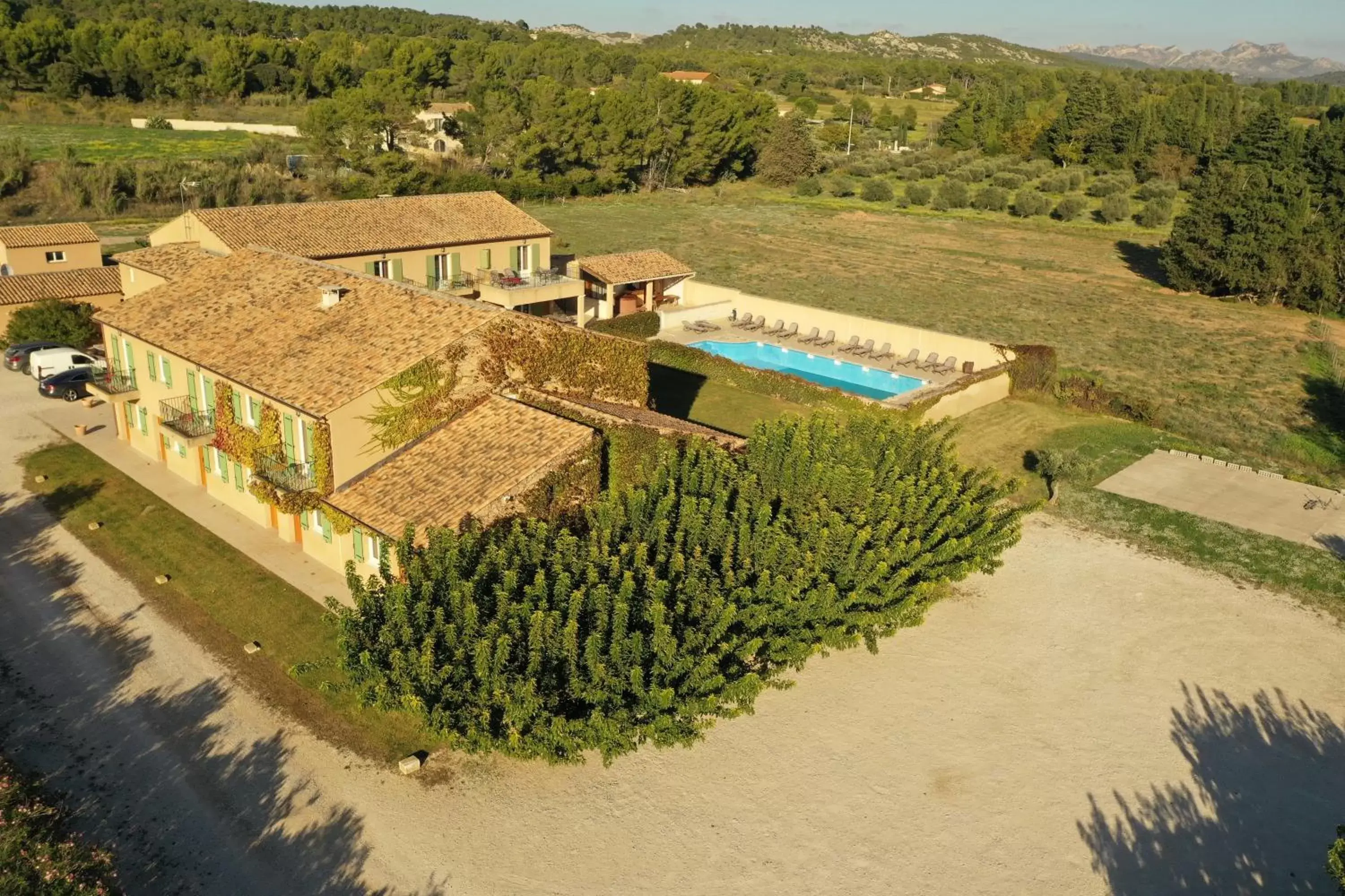 Property building, Bird's-eye View in Hotel Terriciaë Maussane