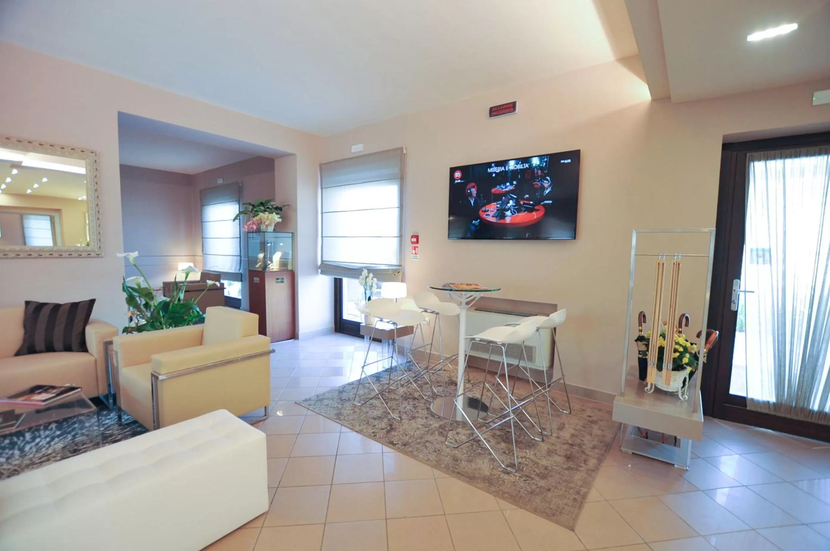 Seating area in Hotel Dori