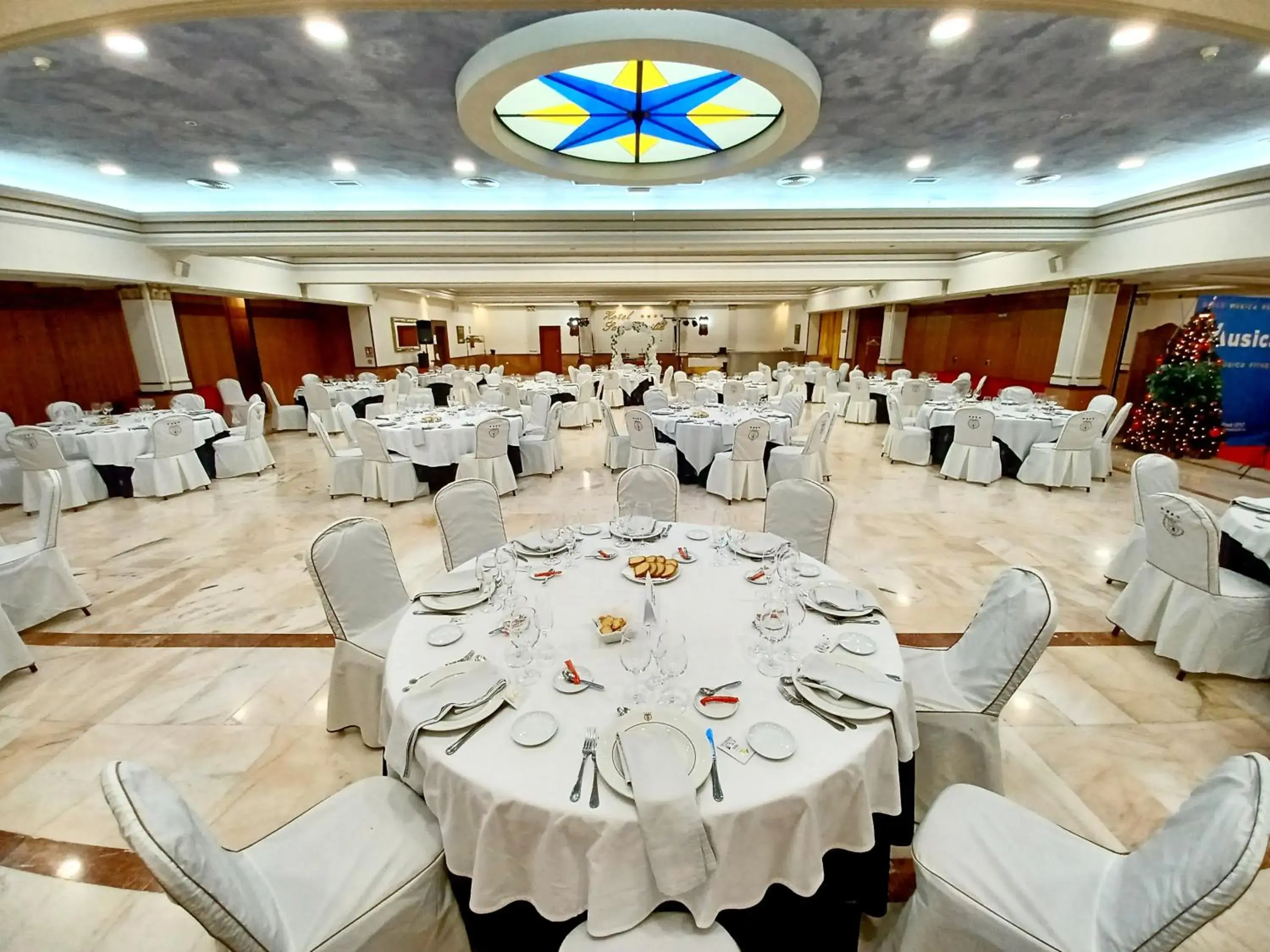 Banquet/Function facilities, Banquet Facilities in Hotel Santa Cecilia