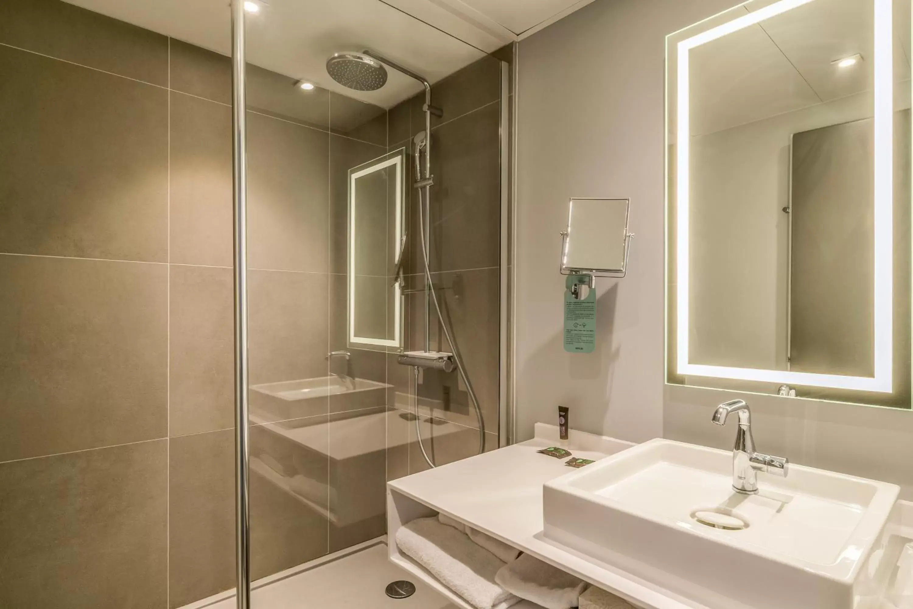 Shower, Bathroom in Novotel Dijon Sud