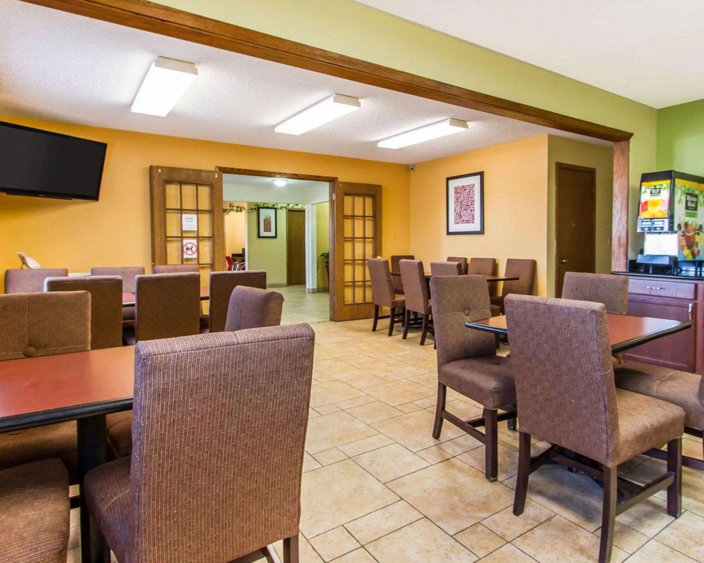 Restaurant/places to eat in Quality Inn & Suites Ottumwa North