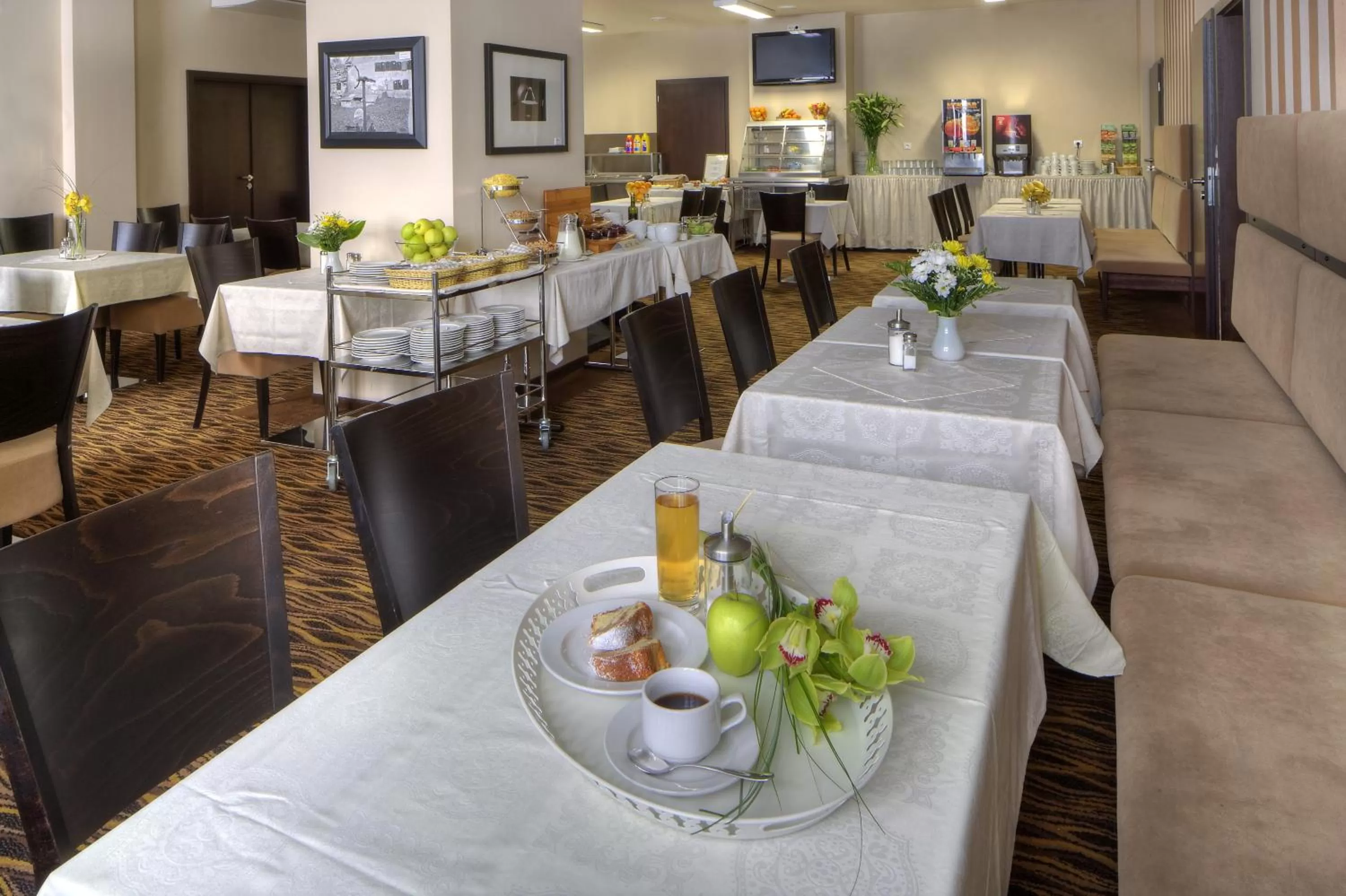 Dining area in 1.Republic Hotel