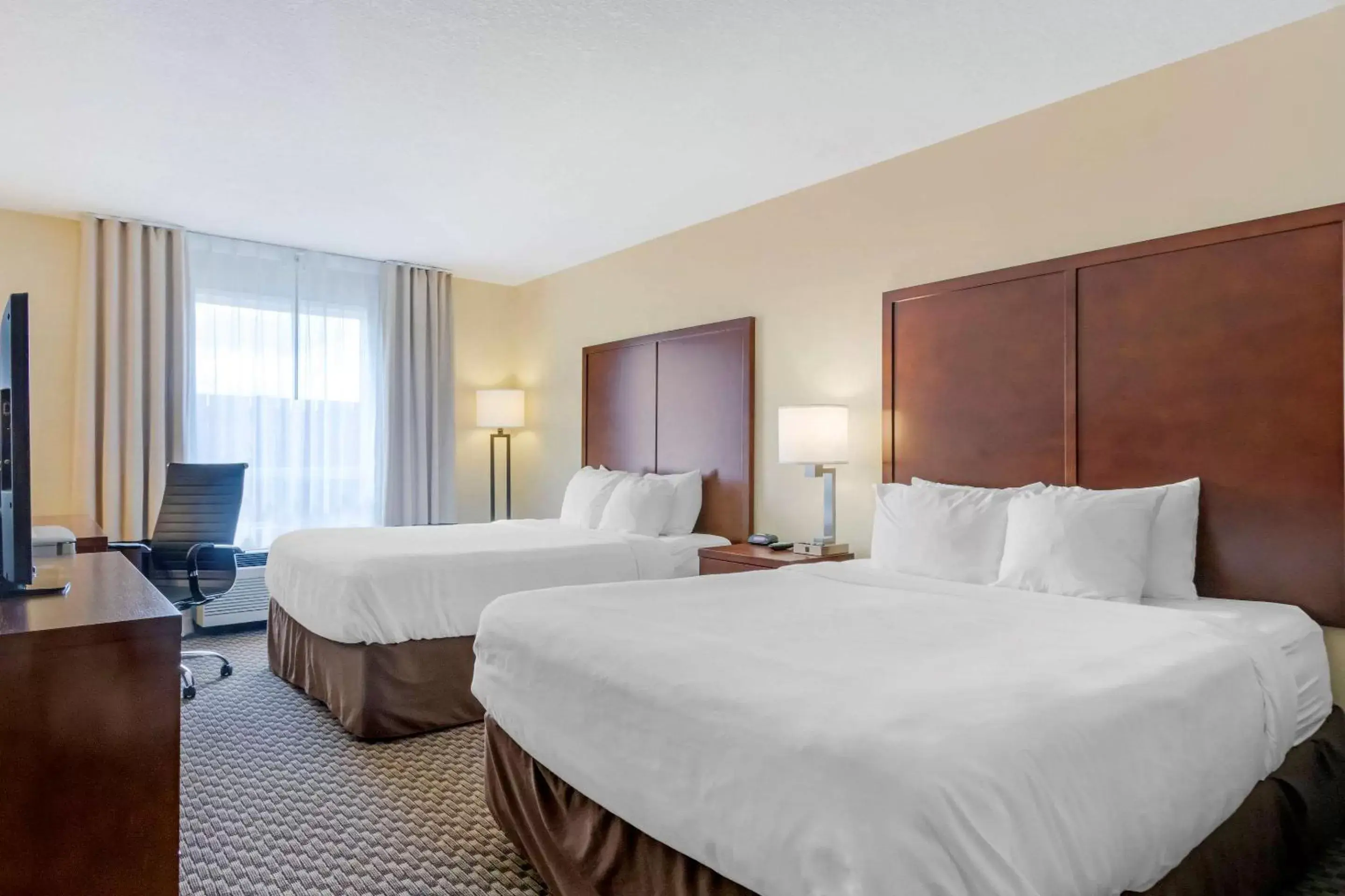 Bedroom, Bed in Comfort Inn Bedroom, Bed in Comfort Inn