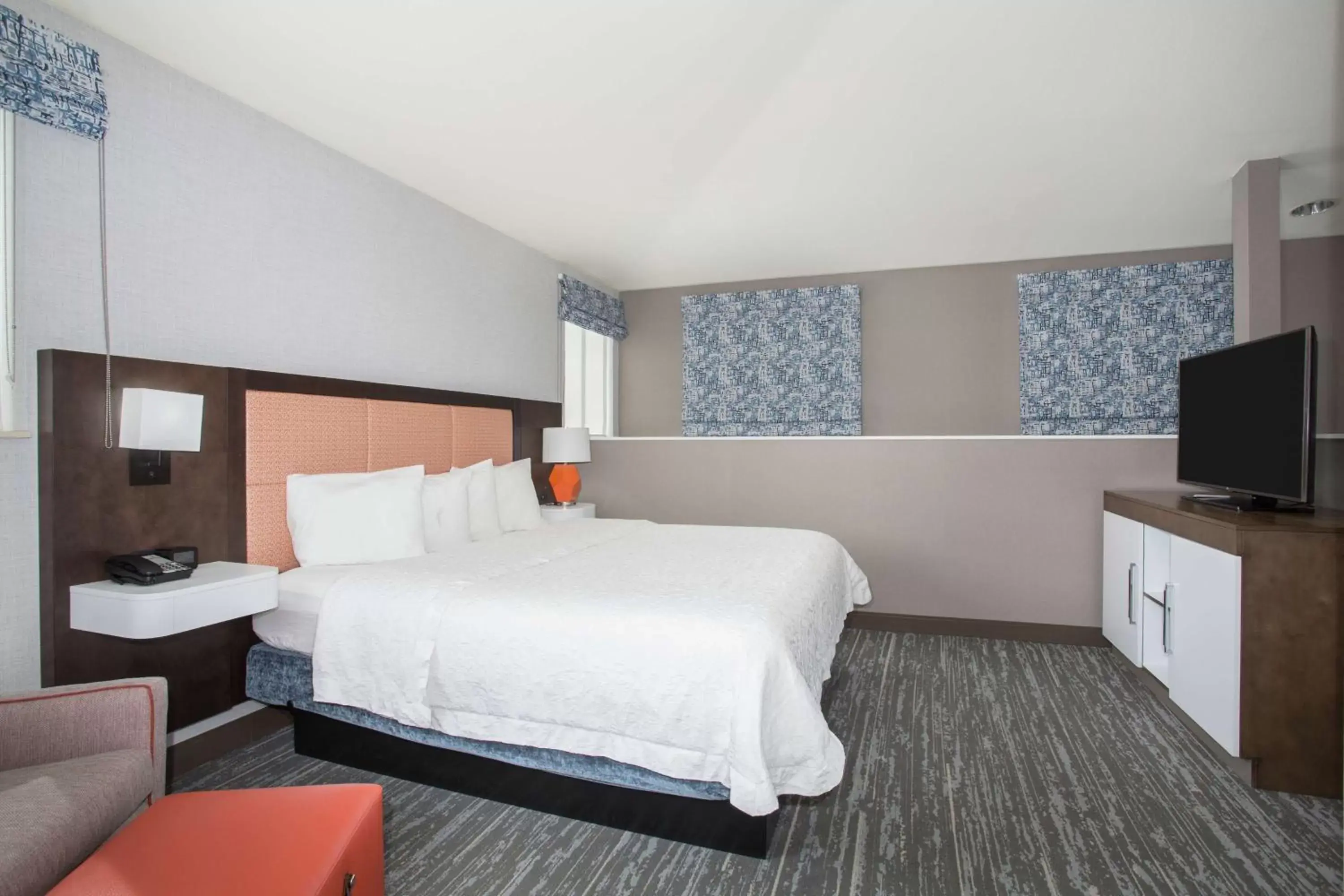 Bedroom, Bed in Hampton Inn & Suites Denver-Downtown
