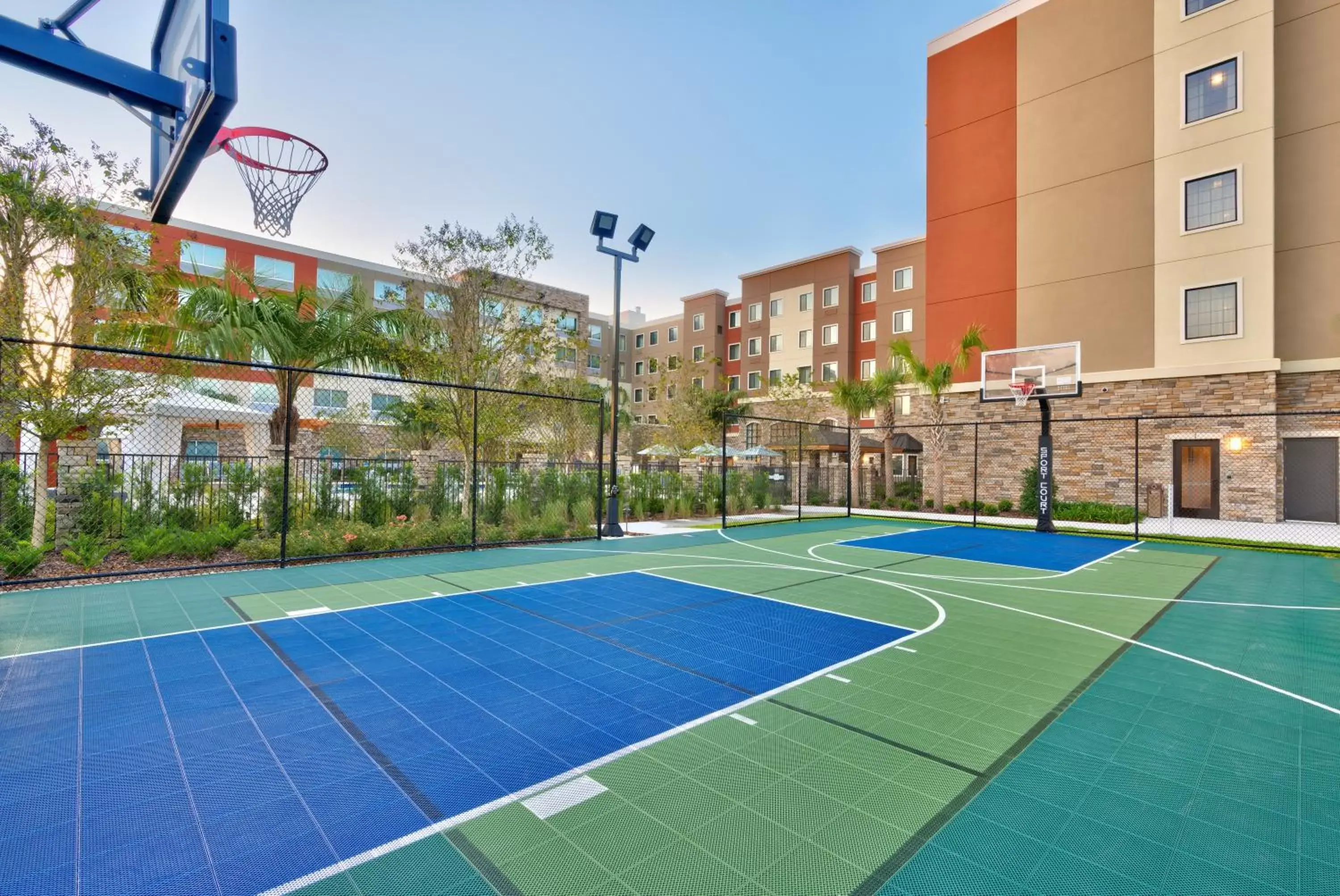 Area and facilities, Tennis/Squash in Staybridge Suites - Gainesville I-75, an IHG Hotel