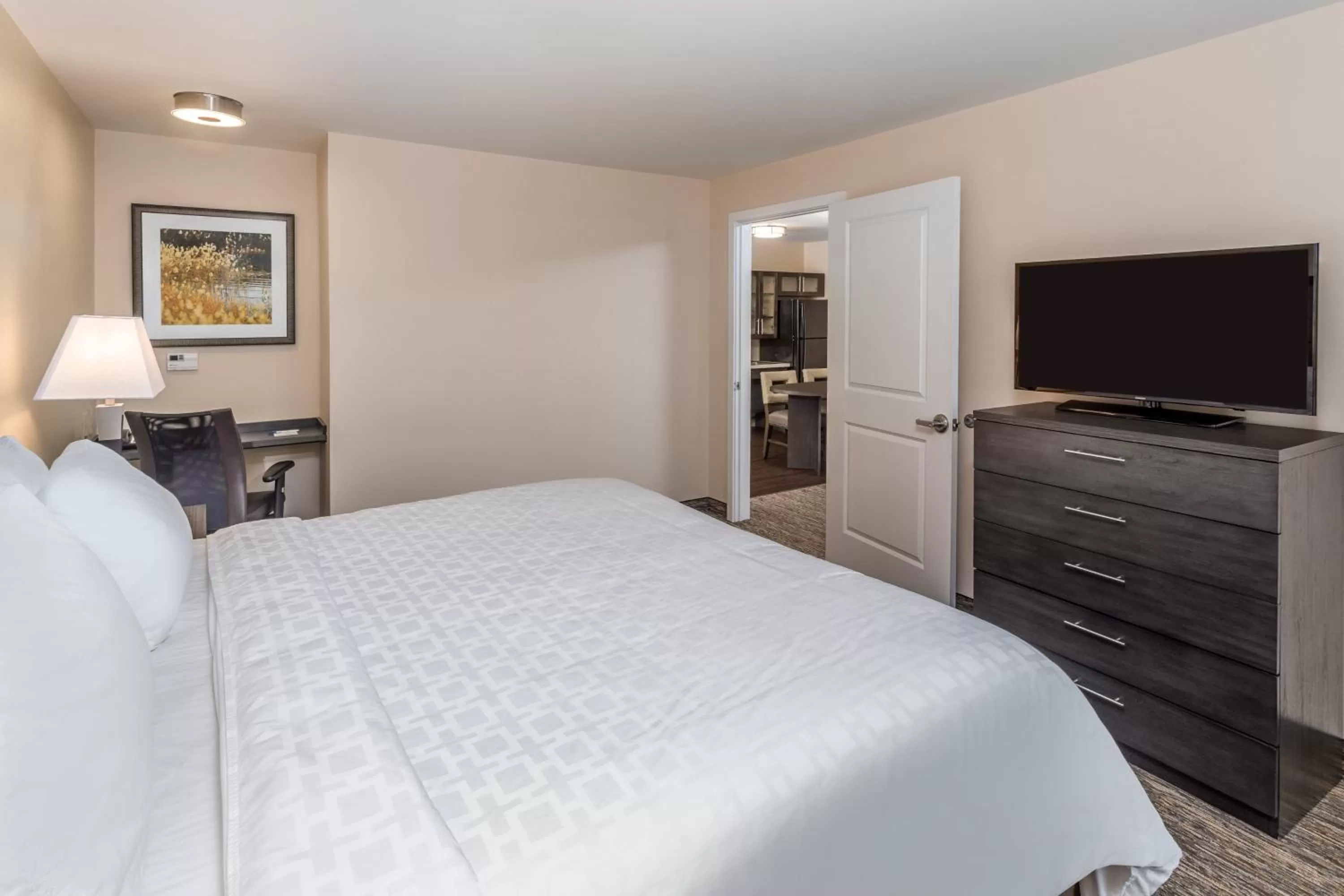 Photo of the whole room, Bed in Candlewood Suites Bensalem - Philadelphia Area by IHG