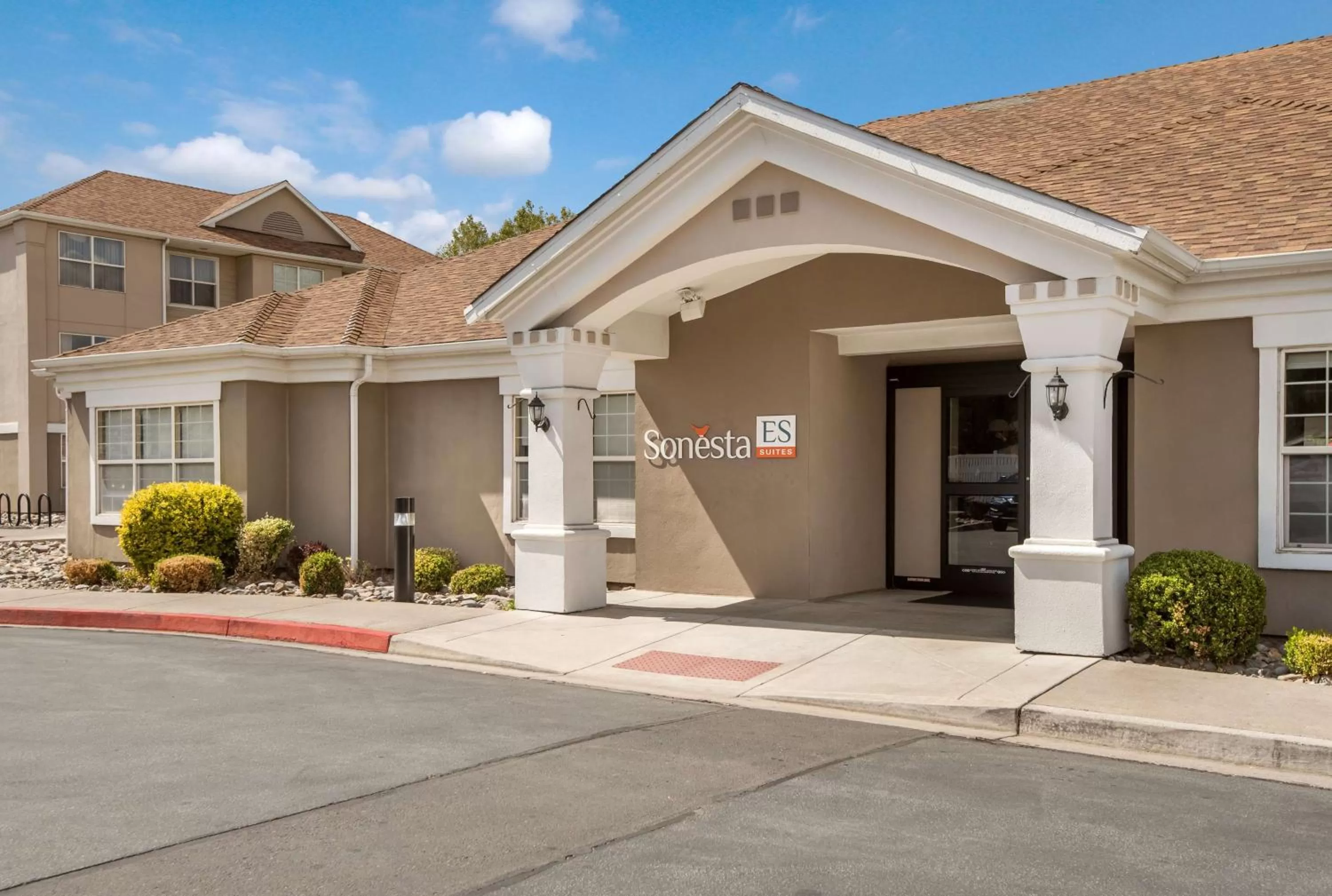 Property building in Sonesta ES Suites Reno