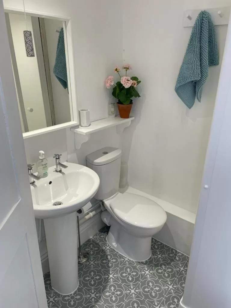 Bathroom in Poplars Farm