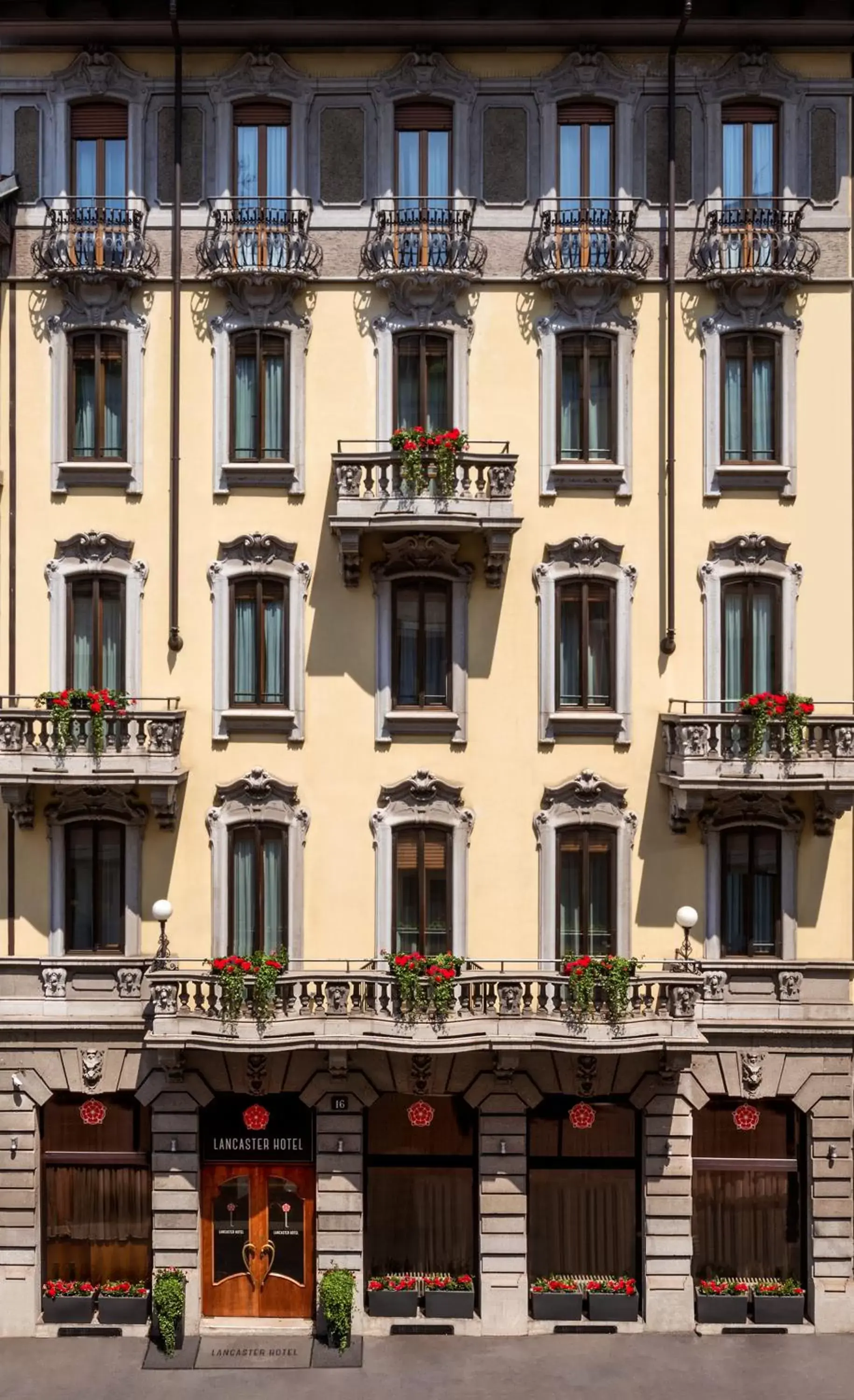 Facade/entrance, Property Building in Lancaster Hotel