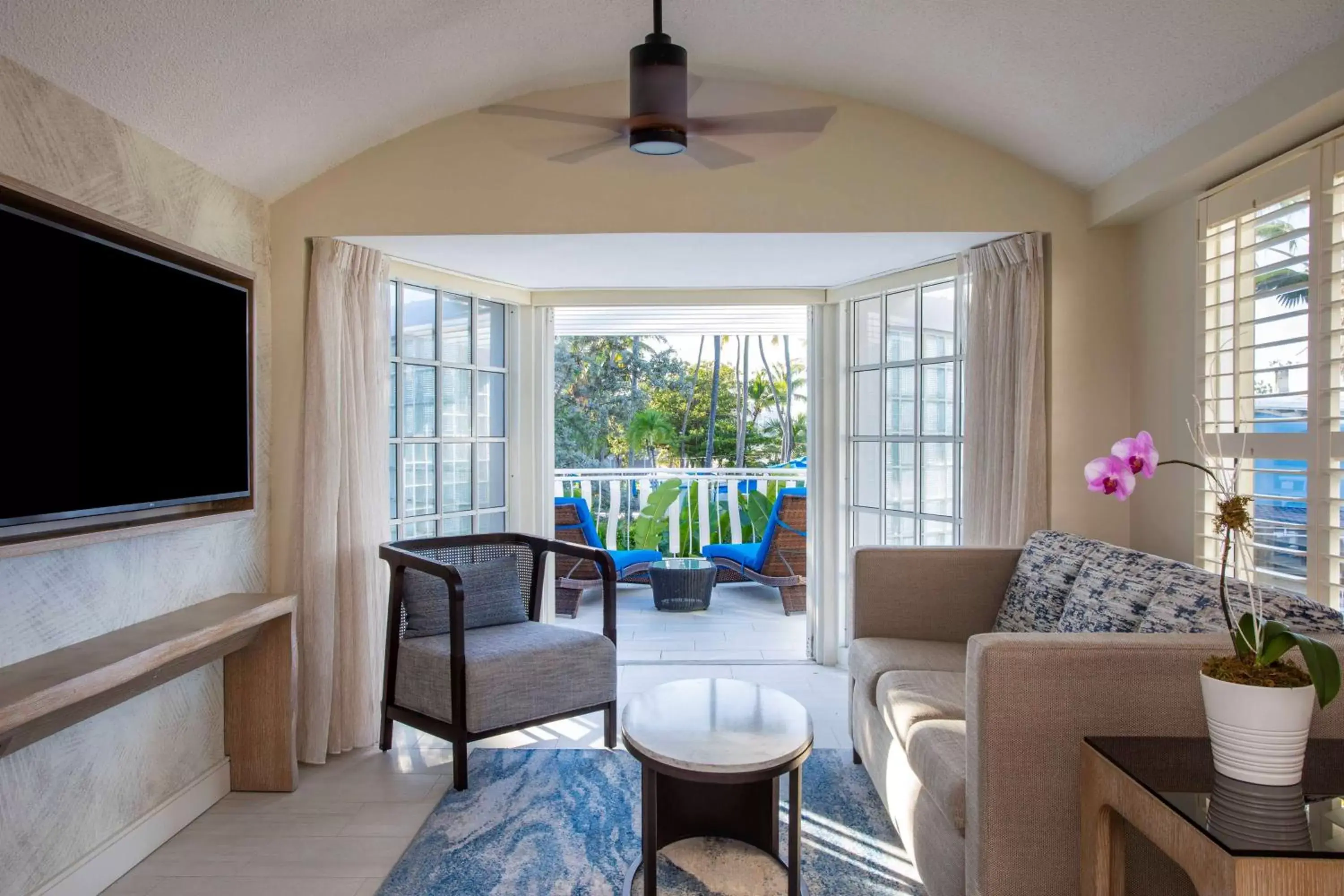 Photo of the whole room, Seating Area in The Royal Sonesta San Juan