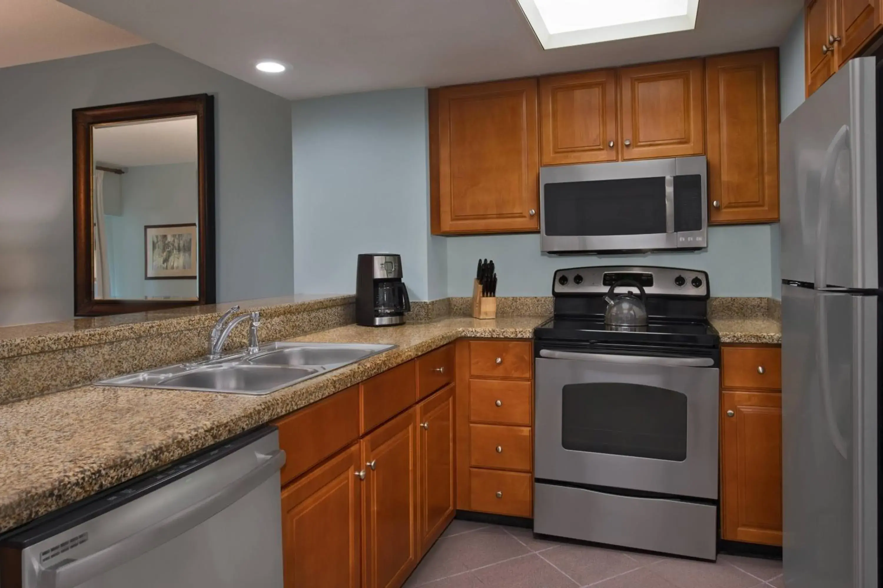 Kitchen or kitchenette, Kitchen/Kitchenette in Marriott's Harbour Point And Sunset Pointe At Shelter Cove