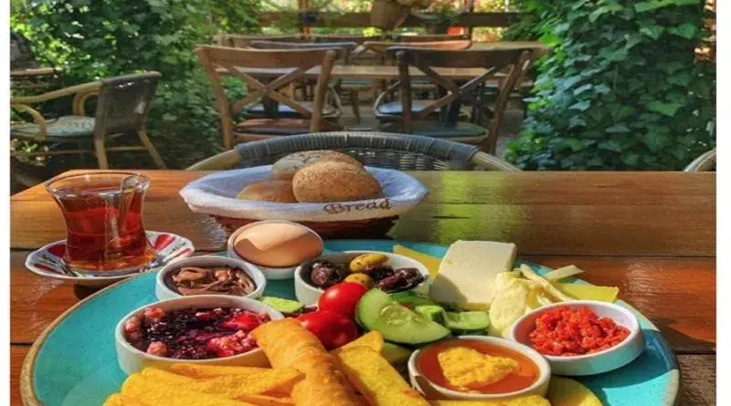 Food and drinks, Breakfast in Alyon Hotel Taksim