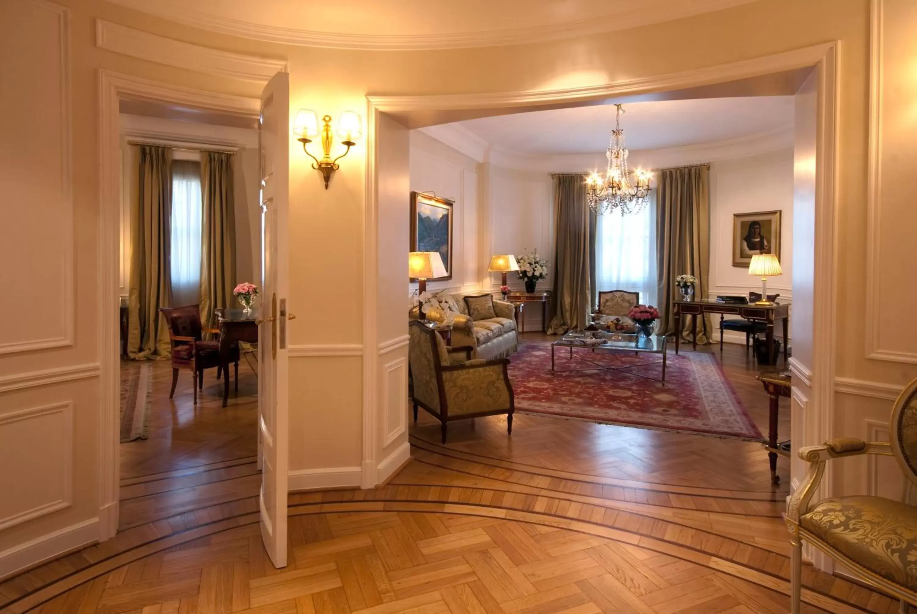 Photo of the whole room, Seating Area in Alvear Palace Hotel - Leading Hotels of the World