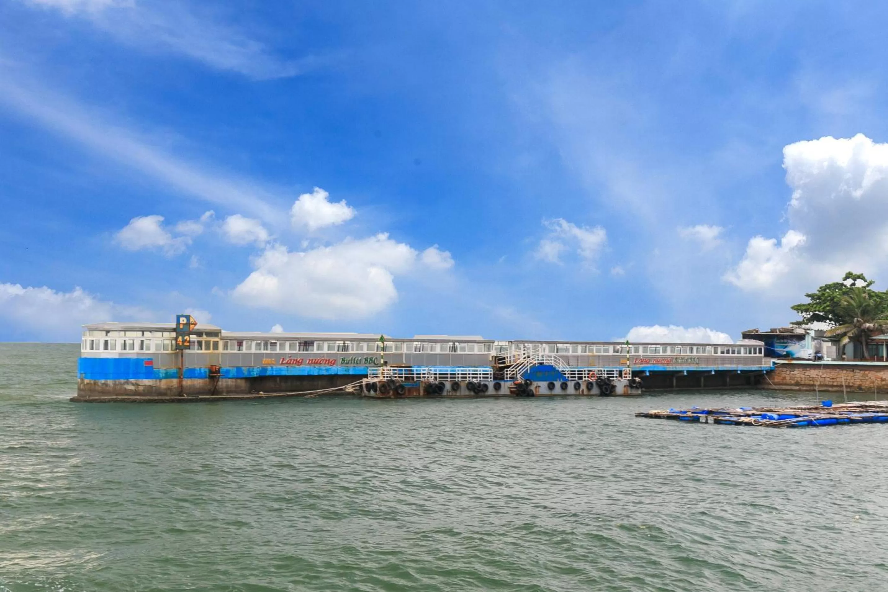 Property building in Marine Hotel & Apartment