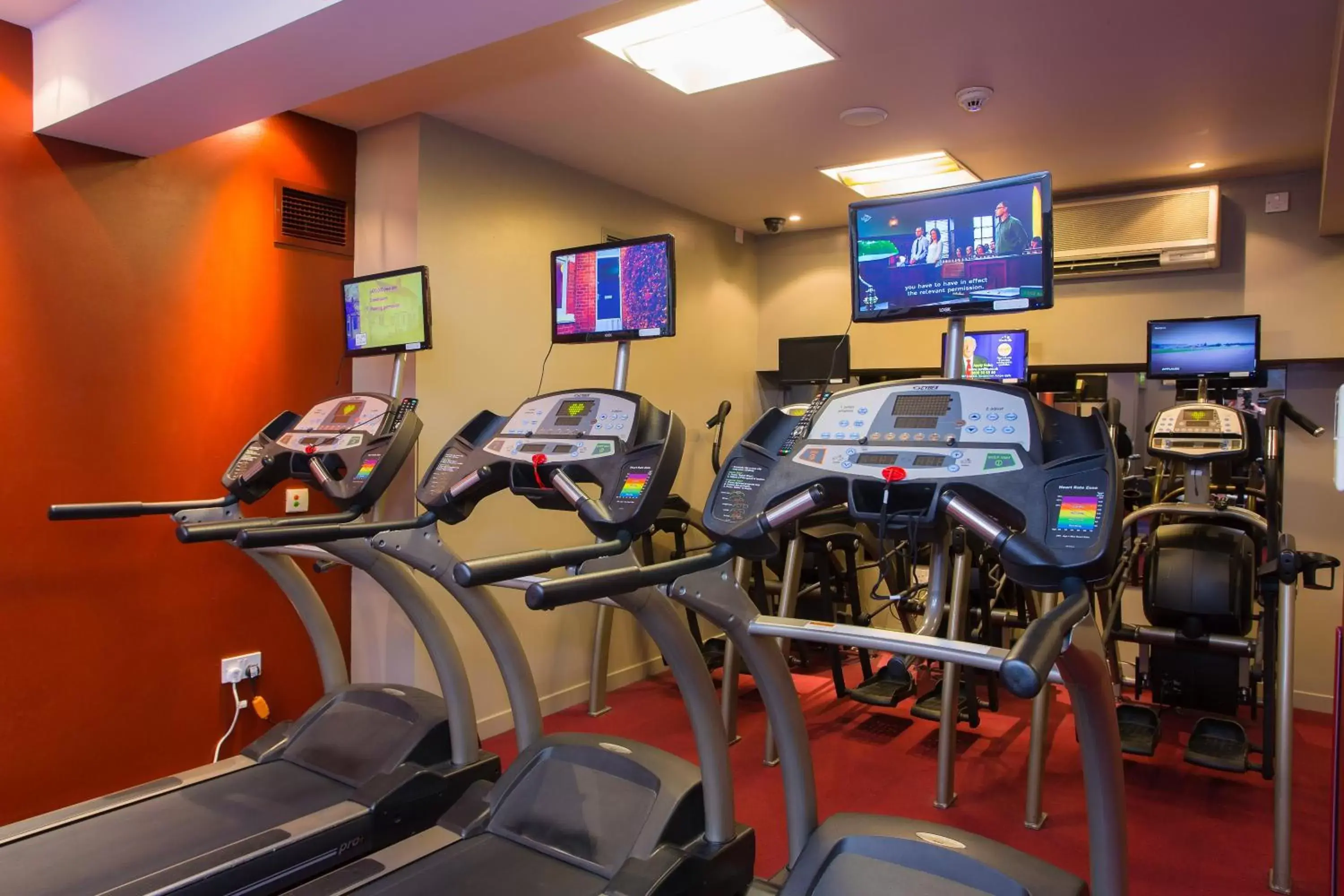 Fitness centre/facilities, Fitness Center/Facilities in Holiday Inn Aberdeen West, an IHG Hotel