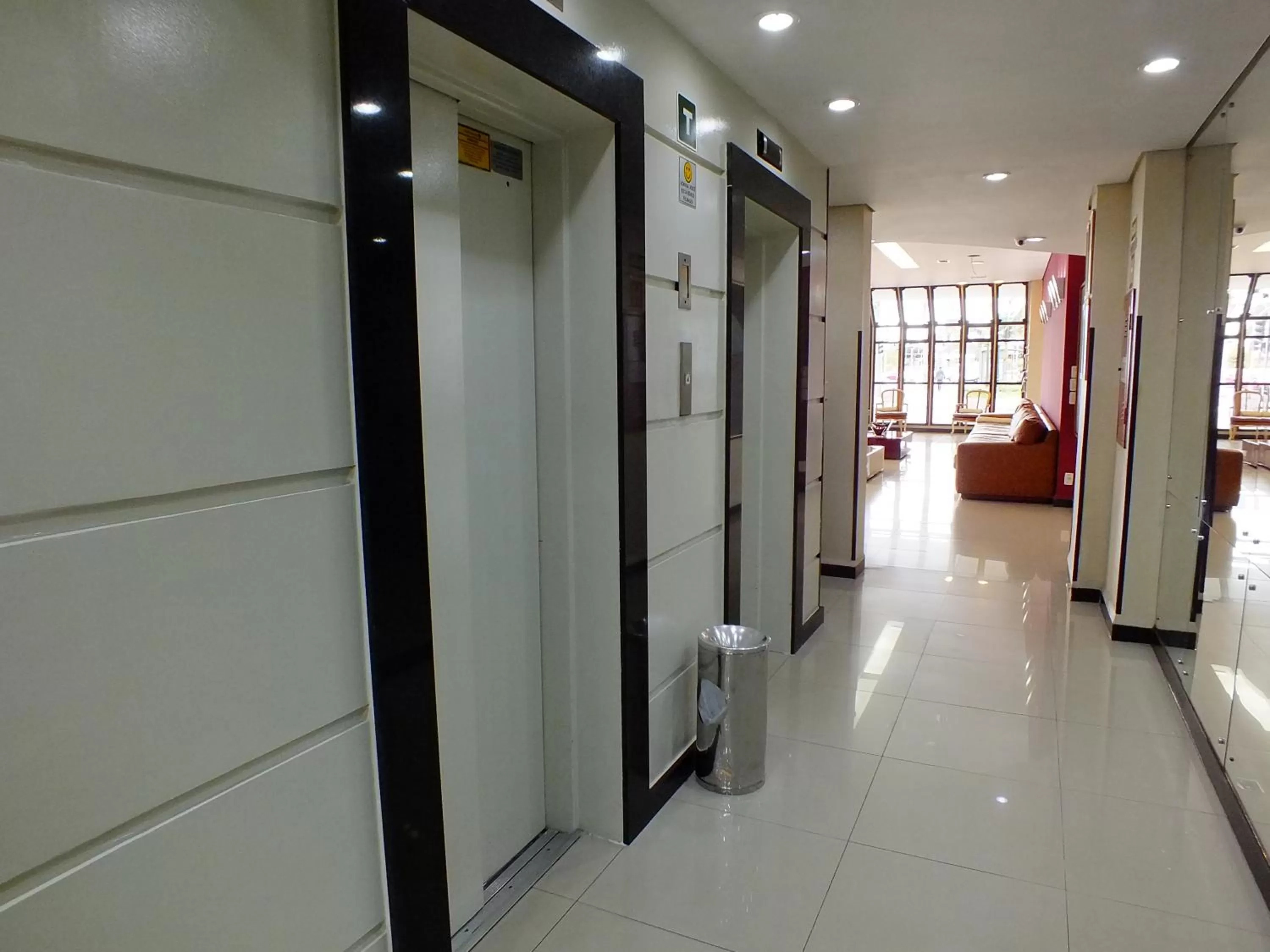 Lobby or reception in Hotel Nacional Inn Curitiba Torres