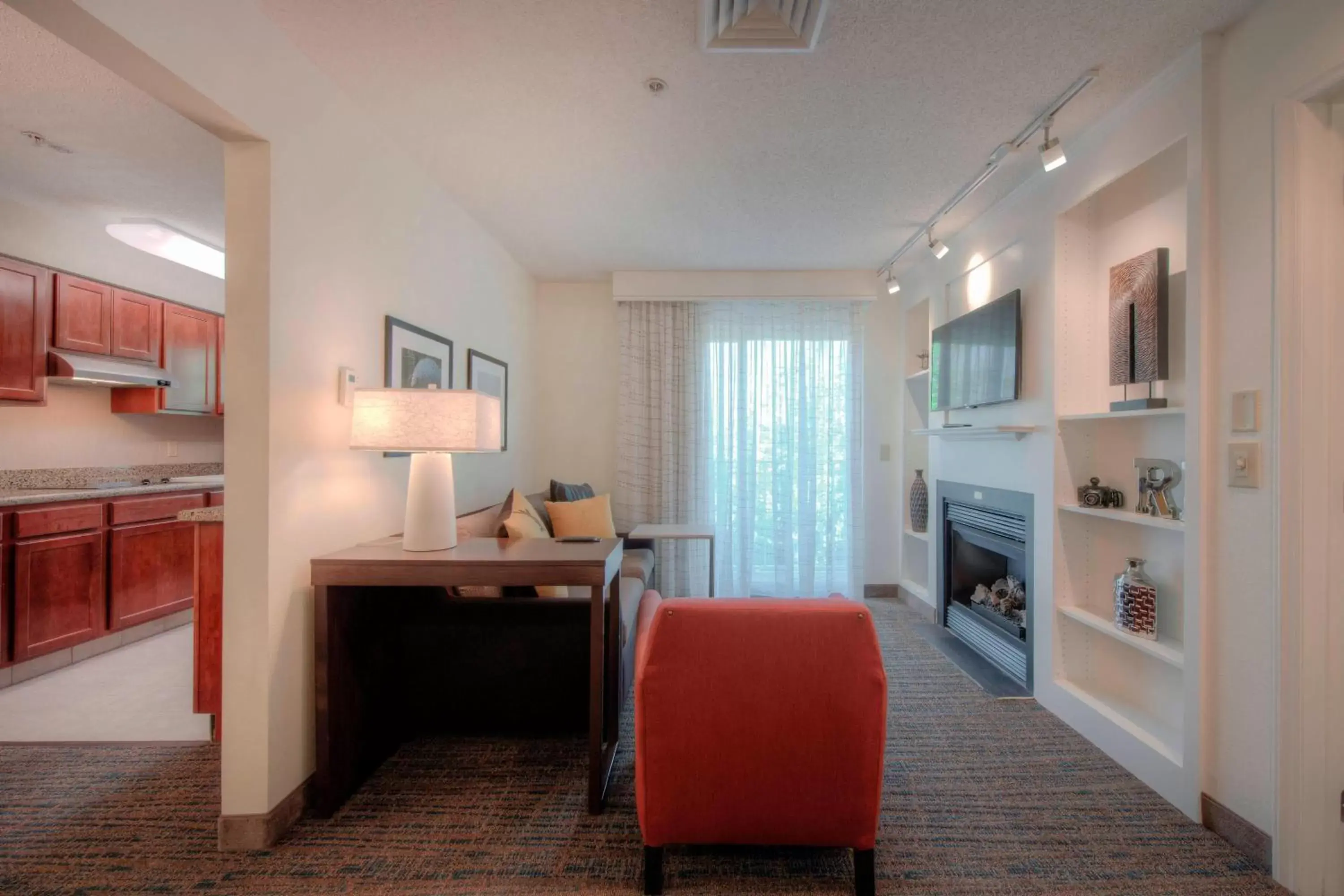 Living room, Kitchen/Kitchenette in Residence Inn by Marriott Raleigh Crabtree Valley