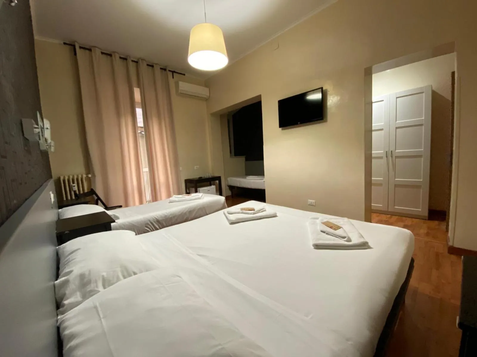 Bedroom, Bed in The Place In Rome Guest House